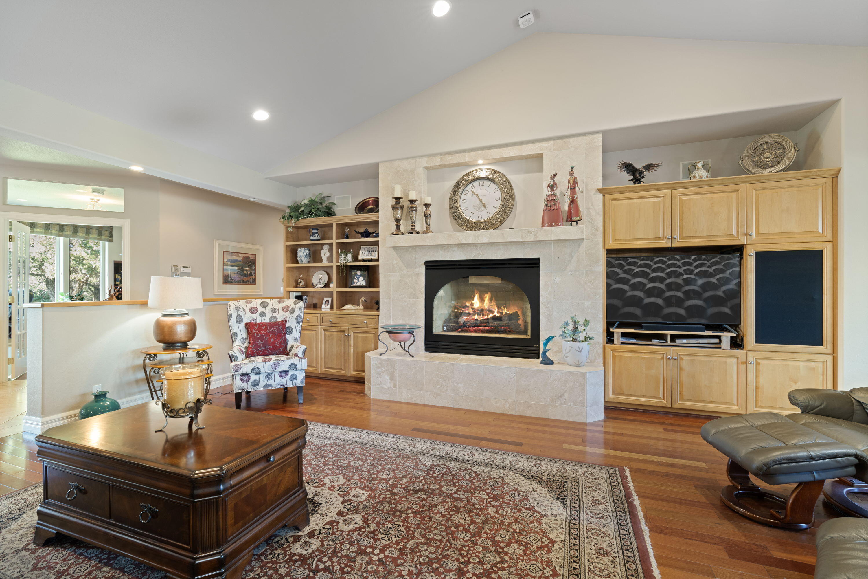 Redmond, Oregon, 97756, United States, 3 Bedrooms Bedrooms, ,3 BathroomsBathrooms,Residential,For Sale,1926997
