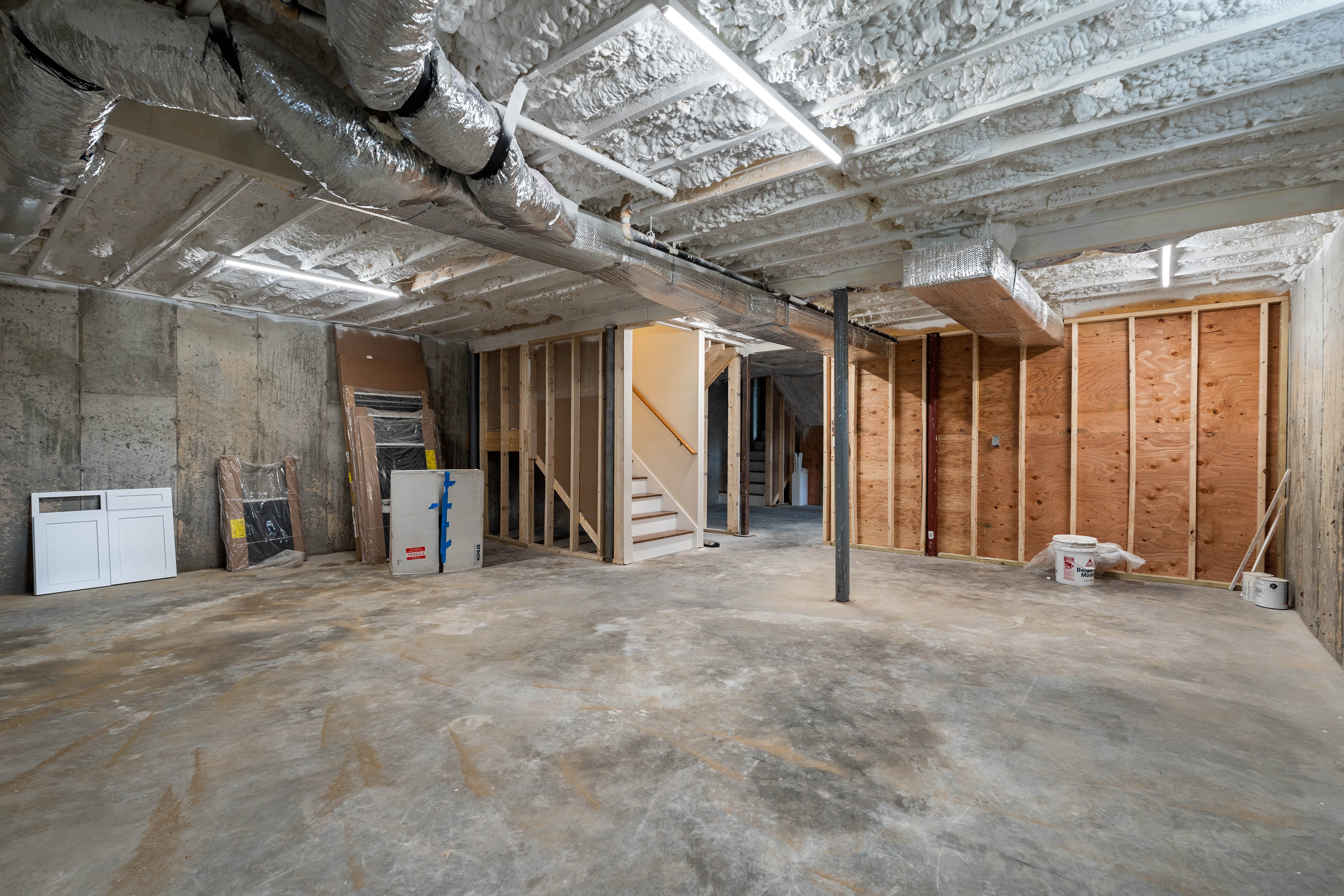  6 Monroe Street, Amesbury, MA, 01913 - 物件實景