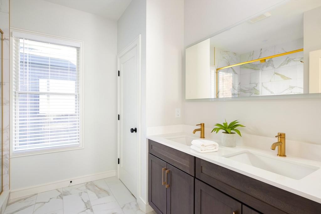 Brookline, Massachusetts, 02446, United States, 5 Bedrooms Bedrooms, ,5 BathroomsBathrooms,Residential,For Sale,1997536