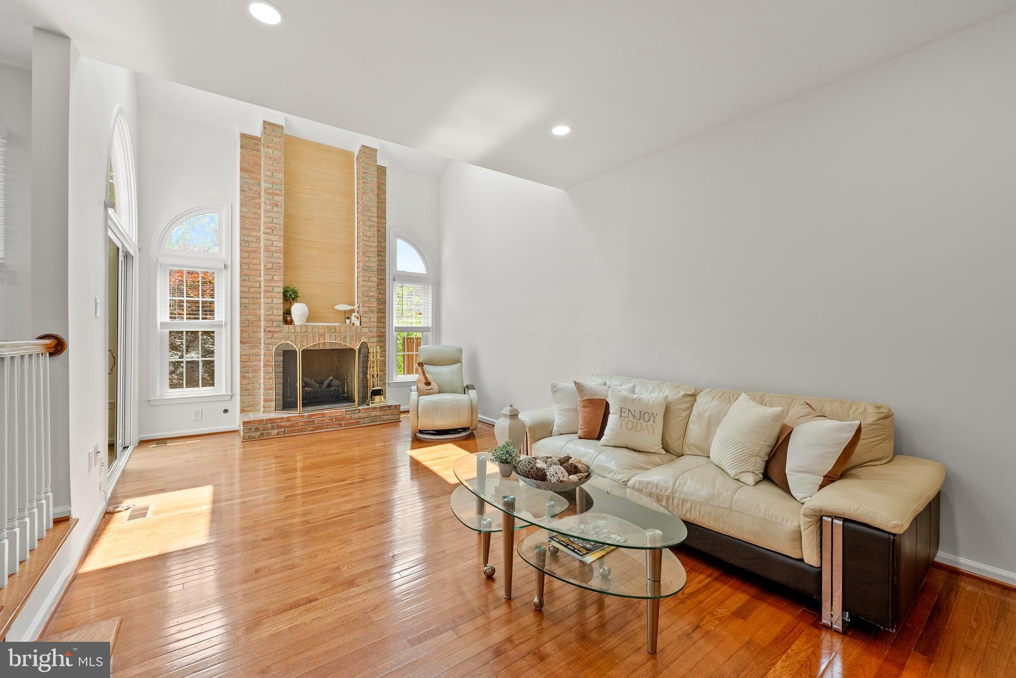 Fairfax, Virginia, 22032, United States, 3 Bedrooms Bedrooms, ,4 BathroomsBathrooms,Residential,For Sale,1945020