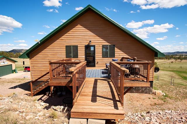 Hot Springs, South Dakota, 57747, United States, 3 Bedrooms Bedrooms, ,3 BathroomsBathrooms,Residential,For Sale,1924140