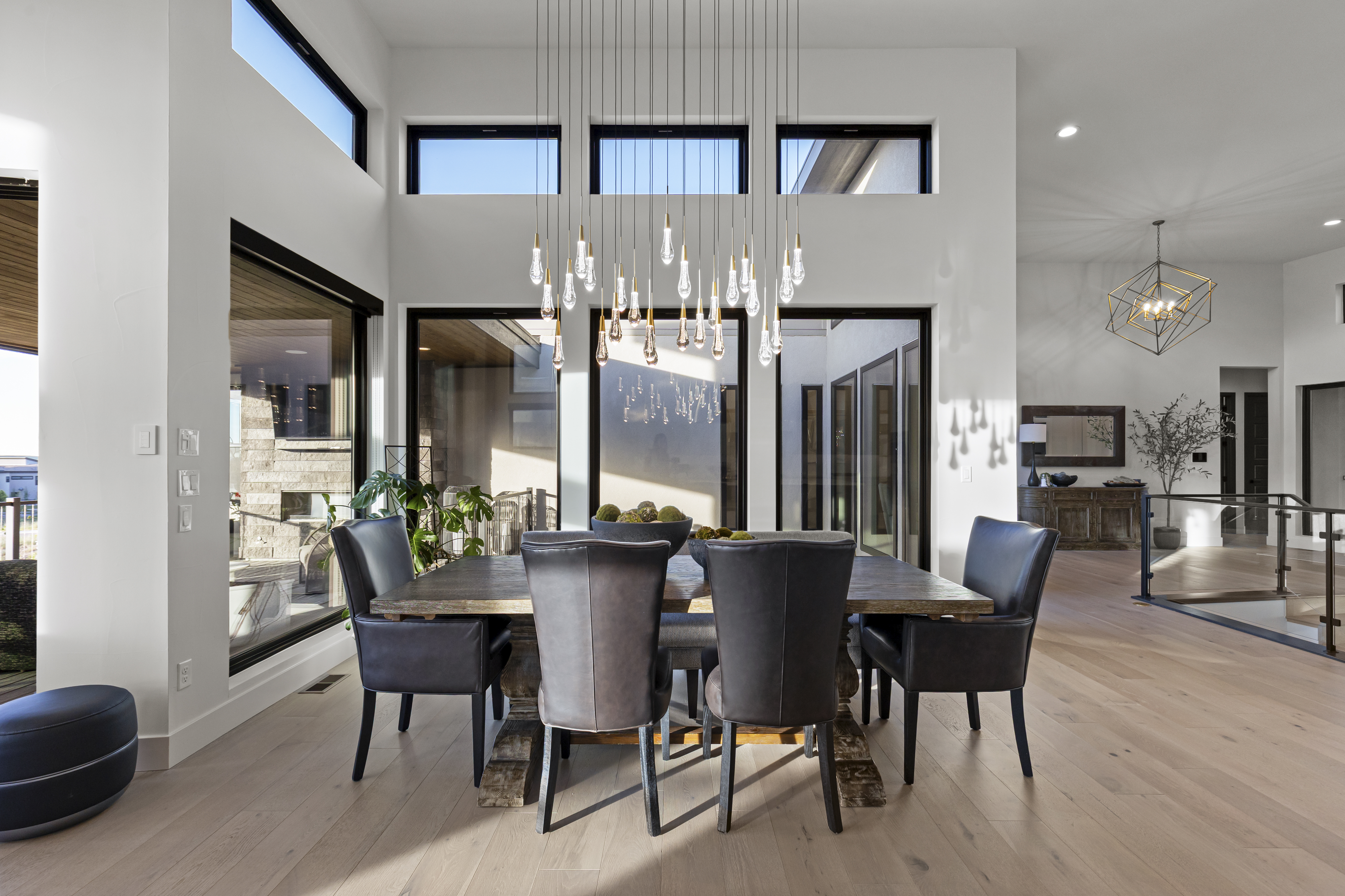  Exceptional Ranch-Style - 物件實景
