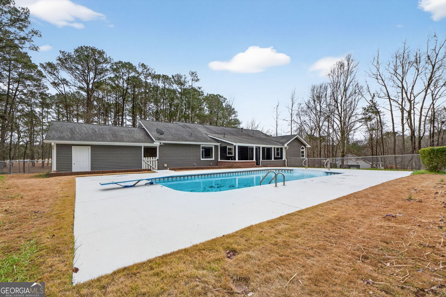 Fayetteville, Georgia, 30215, United States, 4 Bedrooms Bedrooms, ,2 BathroomsBathrooms,Residential,For Sale,2013140