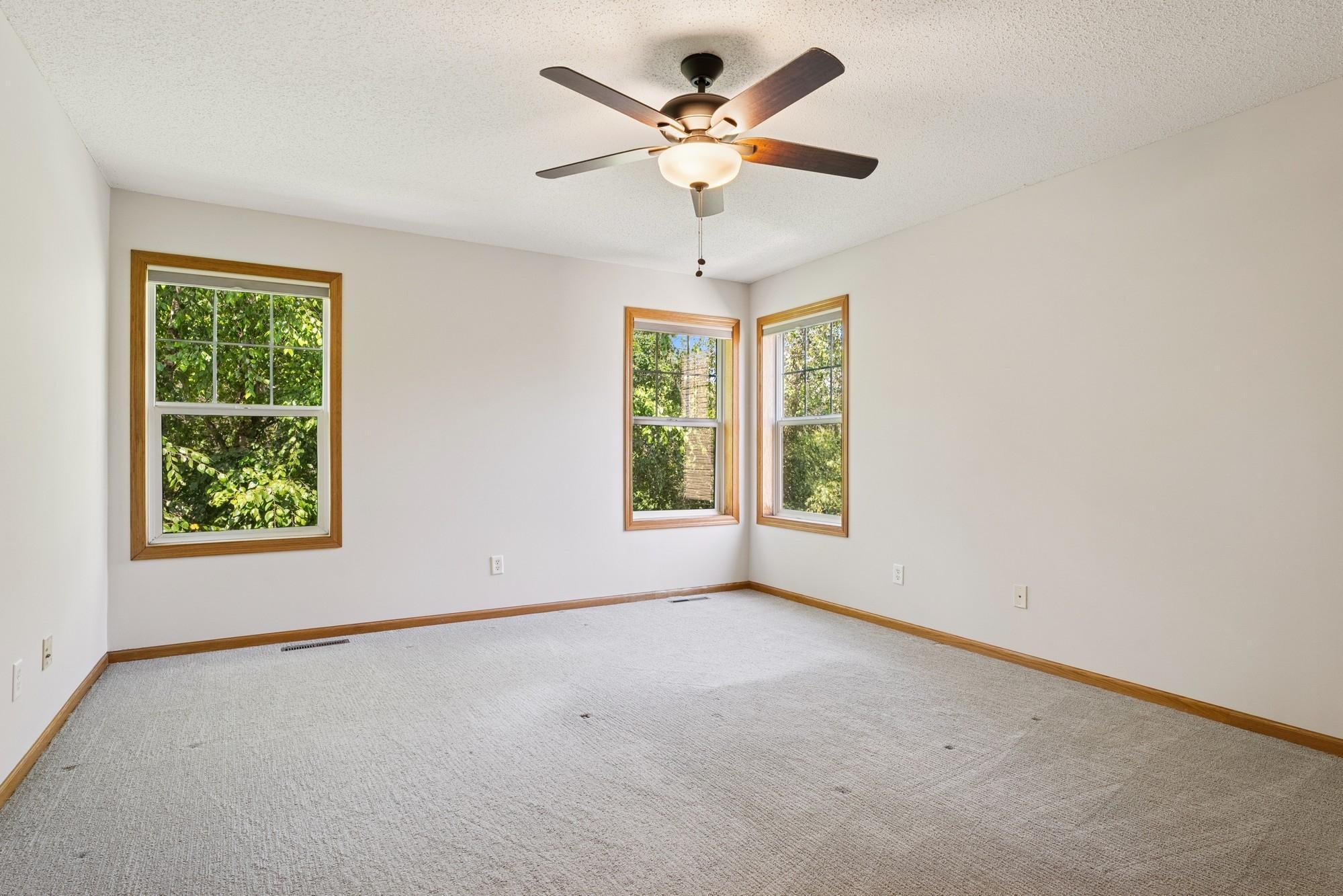 Woodbury, Minnesota, 55129, United States, 5 Bedrooms Bedrooms, ,3 BathroomsBathrooms,Residential,For Sale,1917665