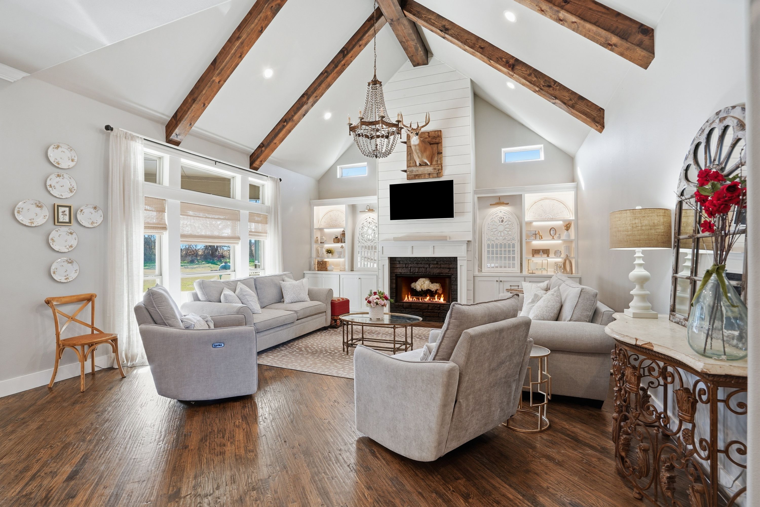  a private gated retreat where  luxury meets texas tranquility - 物件實景