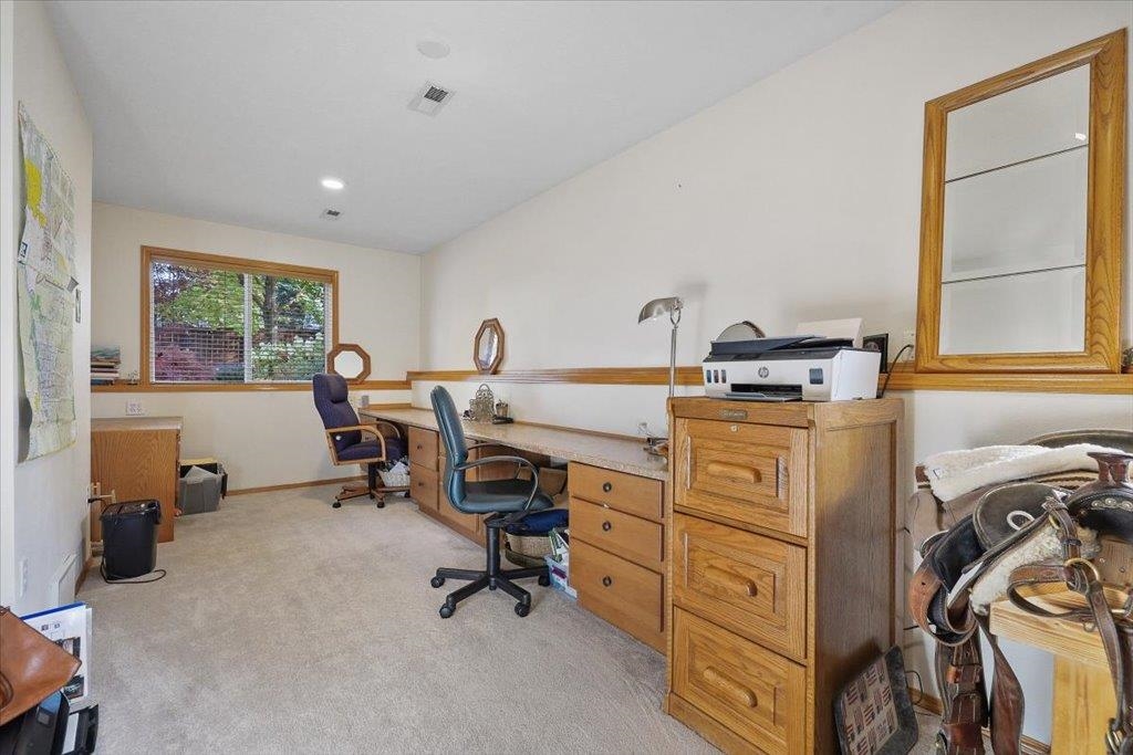 Spokane, Washington, 99223, United States, 5 Bedrooms Bedrooms, ,4 BathroomsBathrooms,Residential,For Sale,1988126