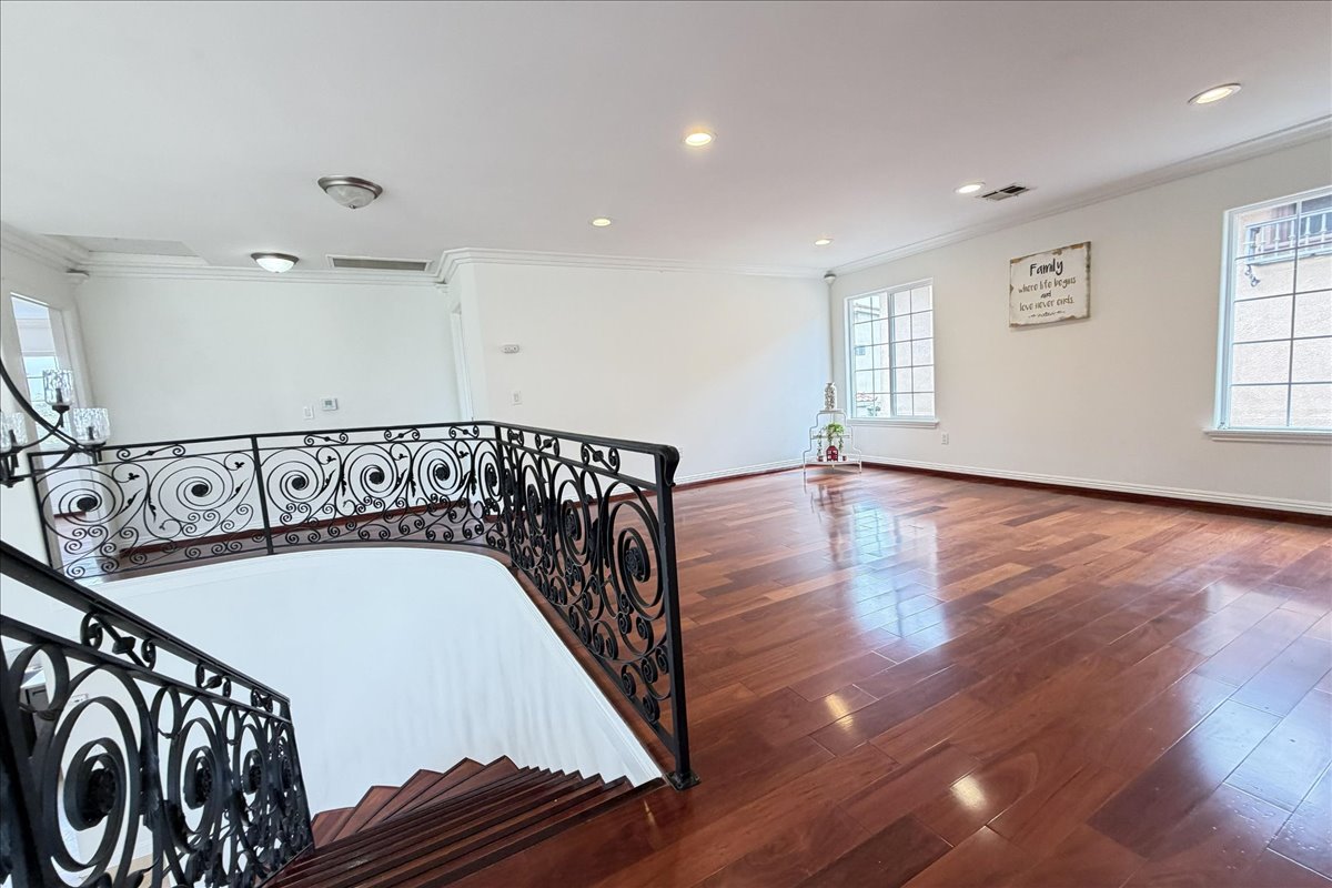 Cerritos, California, 90703, United States, 6 Bedrooms Bedrooms, ,5 BathroomsBathrooms,Residential,For Sale,2048783