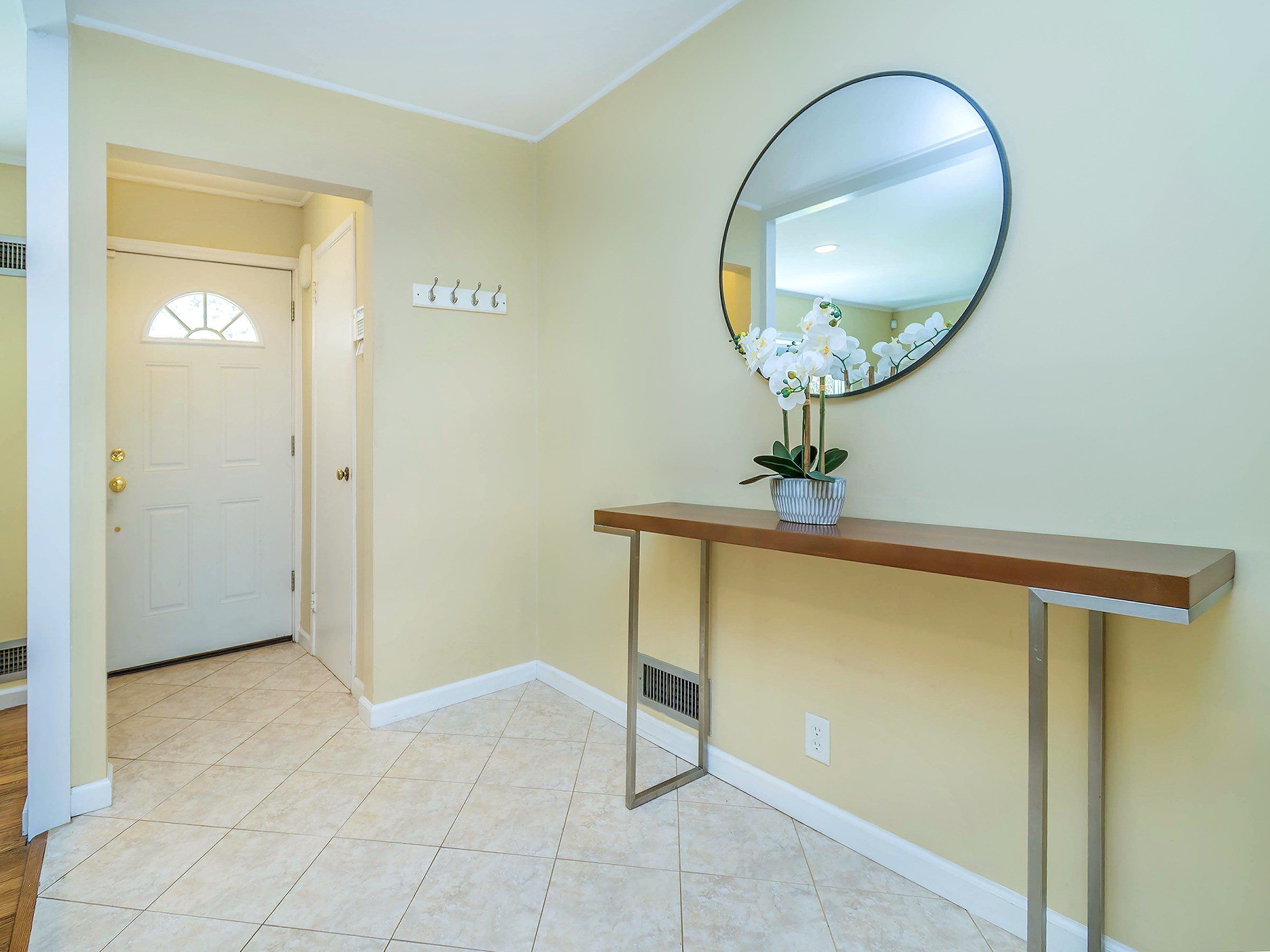  22 Andover Road, Port Washington, NY, 11050 - 物件實景