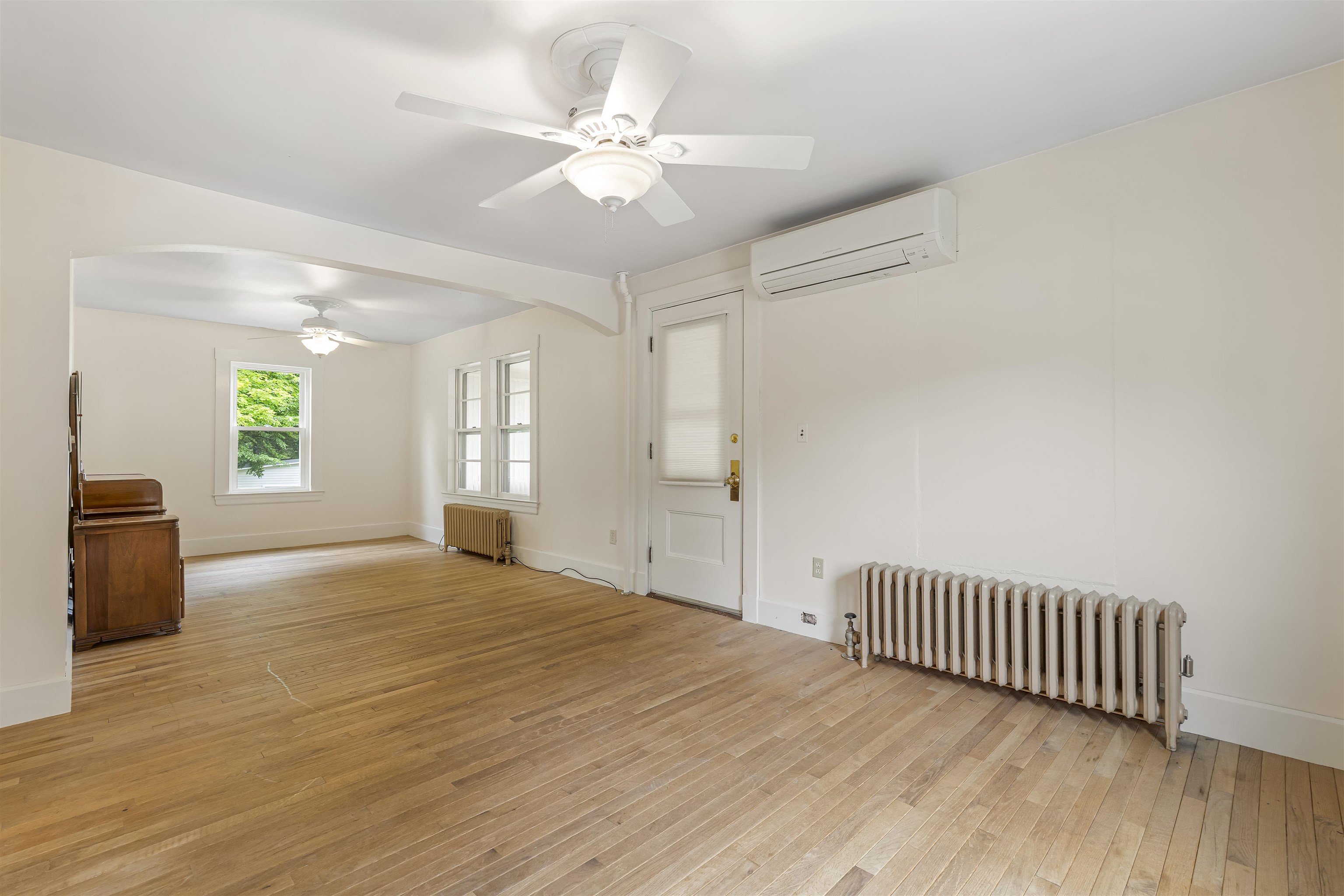 Limerick, Maine, 04048, United States, 4 Bedrooms Bedrooms, ,2 BathroomsBathrooms,Residential,For Sale,1983800