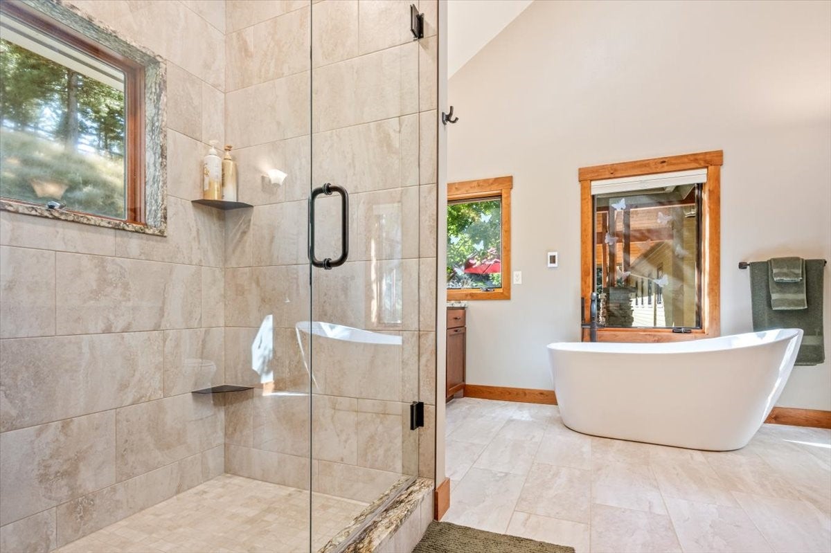 Clancy, Montana, 59634, United States, 6 Bedrooms Bedrooms, ,5 BathroomsBathrooms,Residential,For Sale,1873825