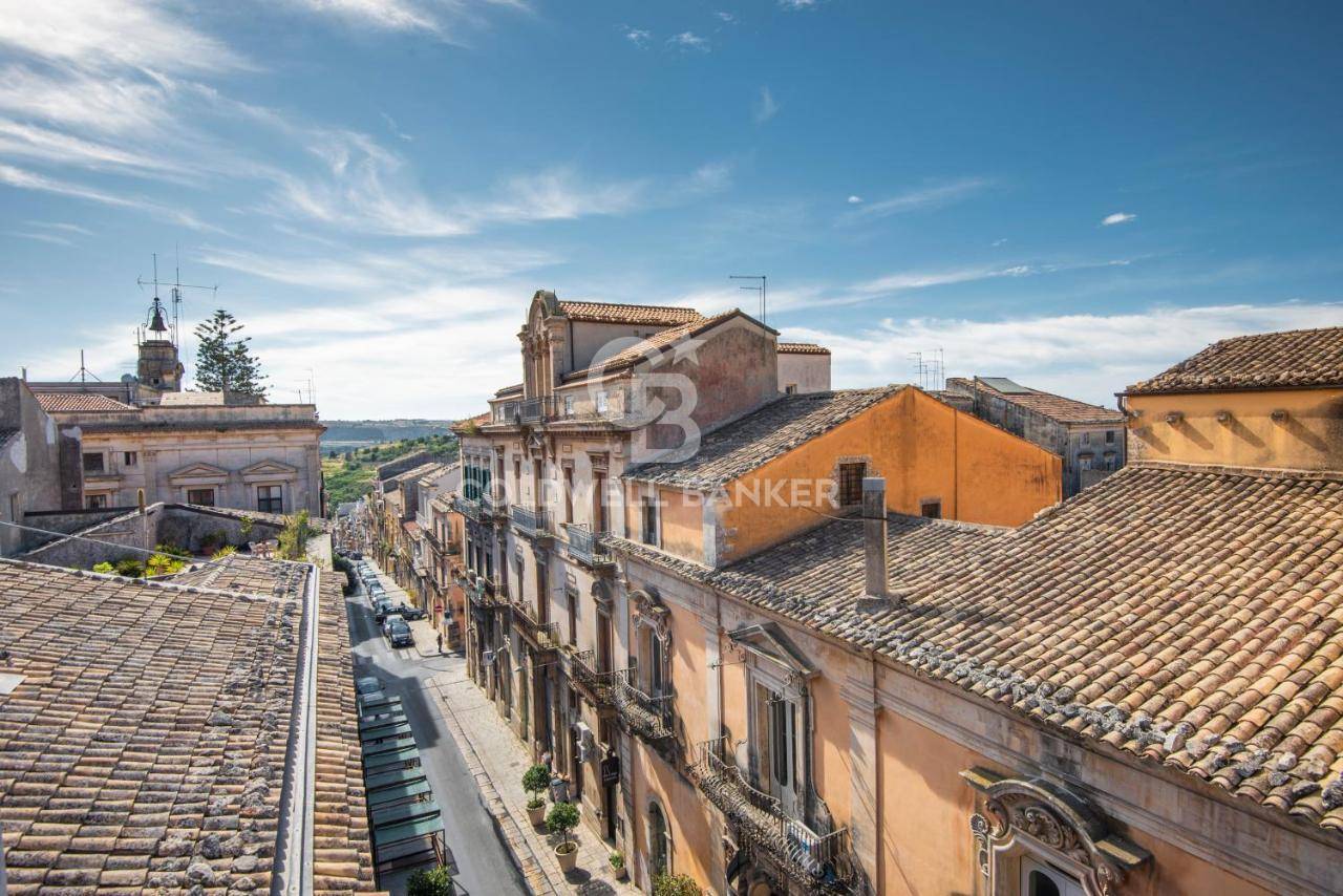 Ragusa, Ragusa, 97100, IT, 11 Bedrooms Bedrooms, ,11 BathroomsBathrooms,Residential,For Sale,1686874