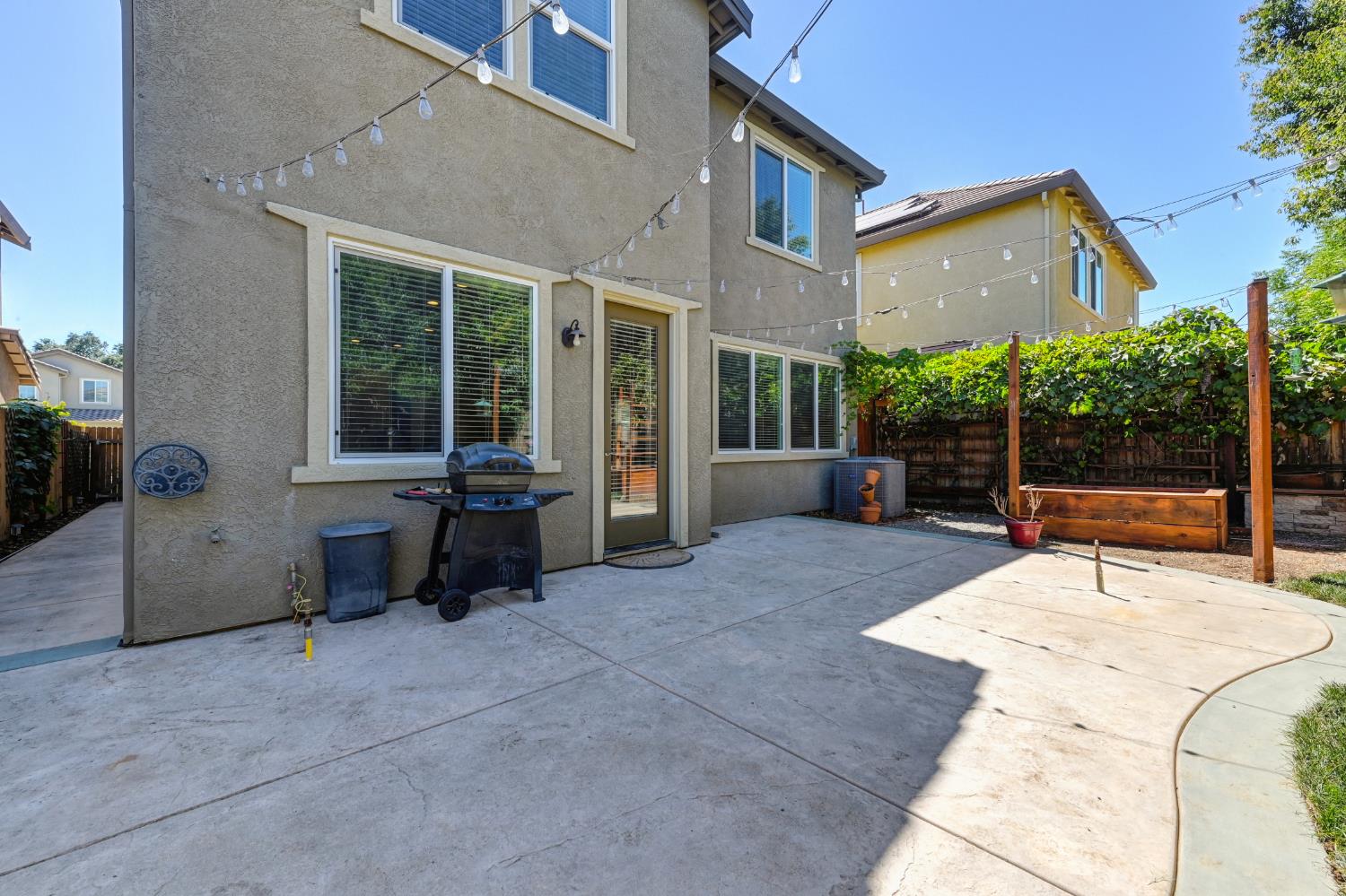West Sacramento, California, 95691, United States, 4 Bedrooms Bedrooms, ,3 BathroomsBathrooms,Residential,For Sale,1906869