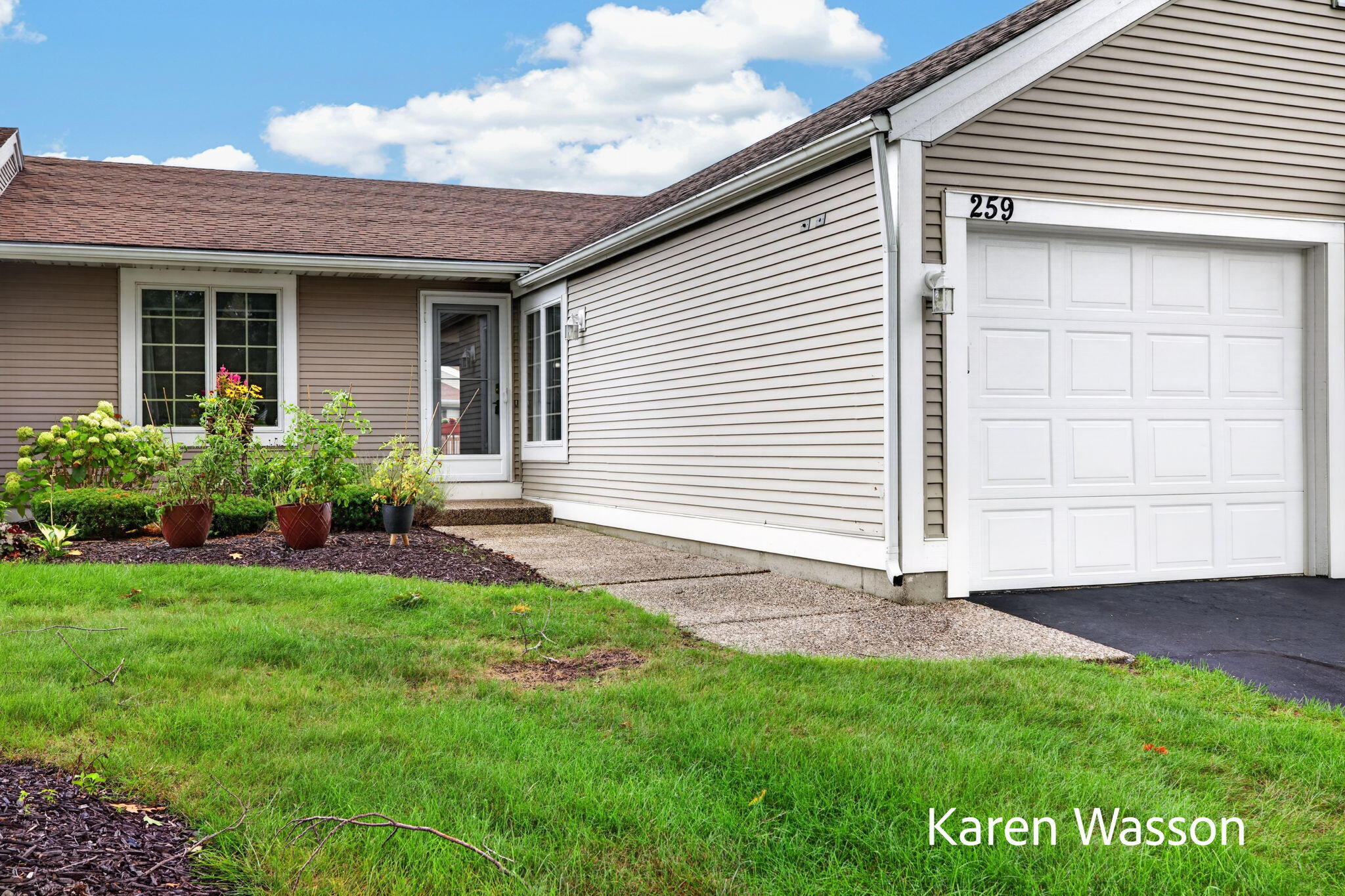 Appletree Ln, Holland, MI 49423 #1