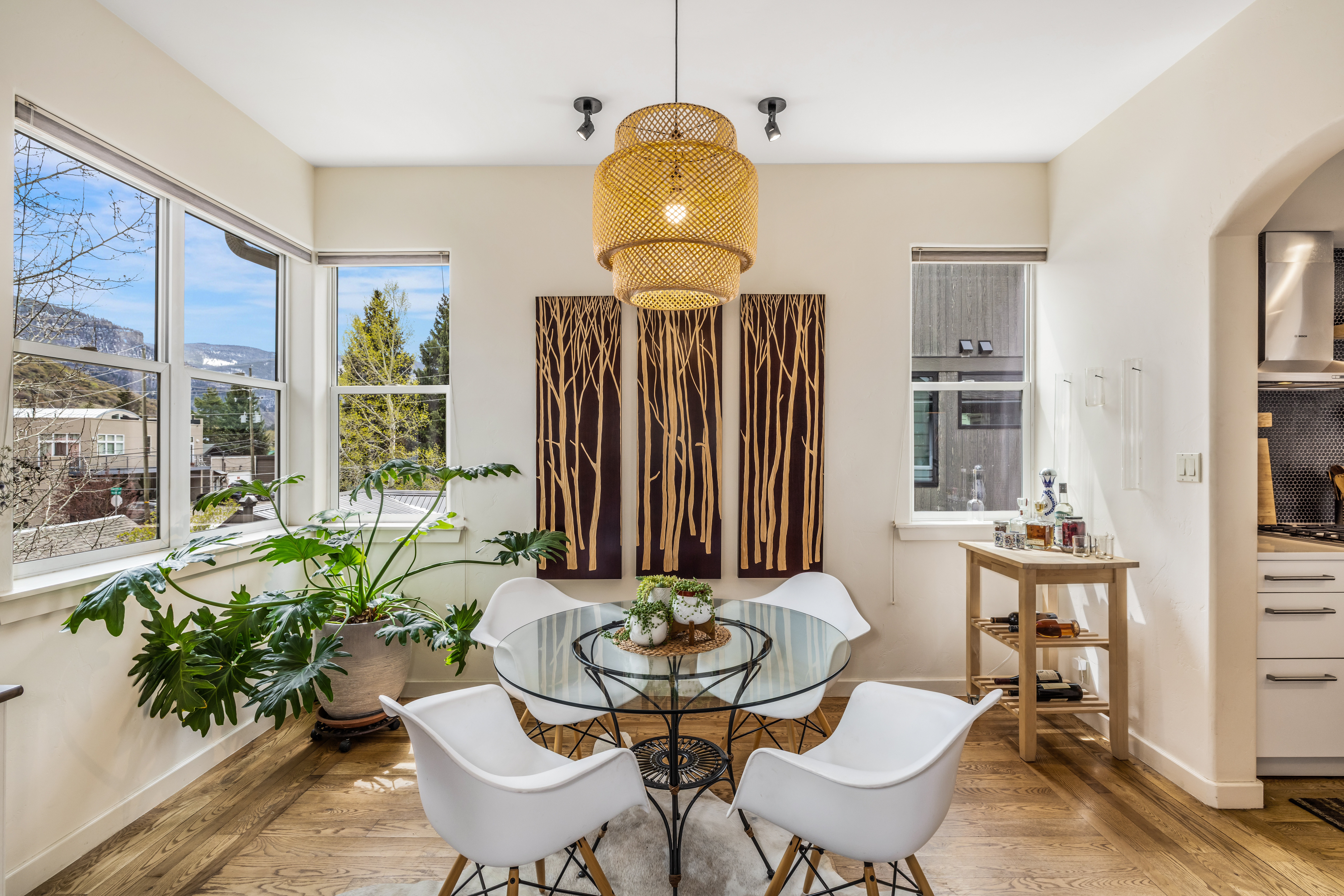  Mountain Views, Unique, Warm, Inviting and Functional Floor Plan - 物件實景