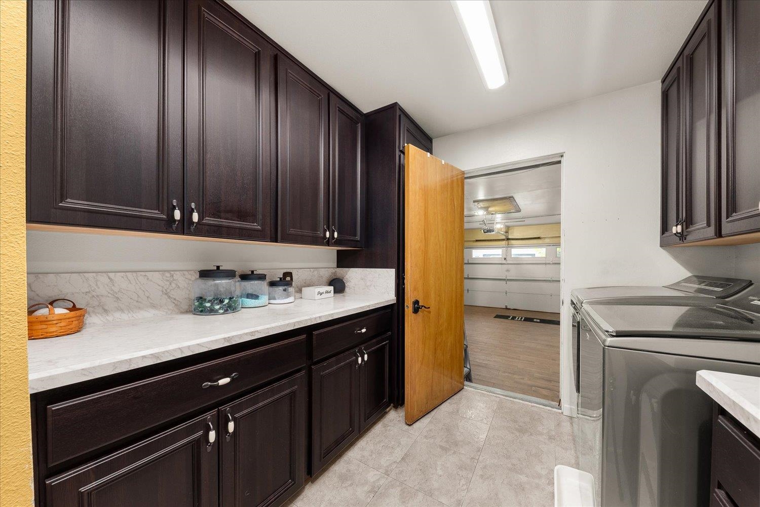 Fairfield, Washington, 99012, United States, 5 Bedrooms Bedrooms, ,3 BathroomsBathrooms,Residential,For Sale,1796897