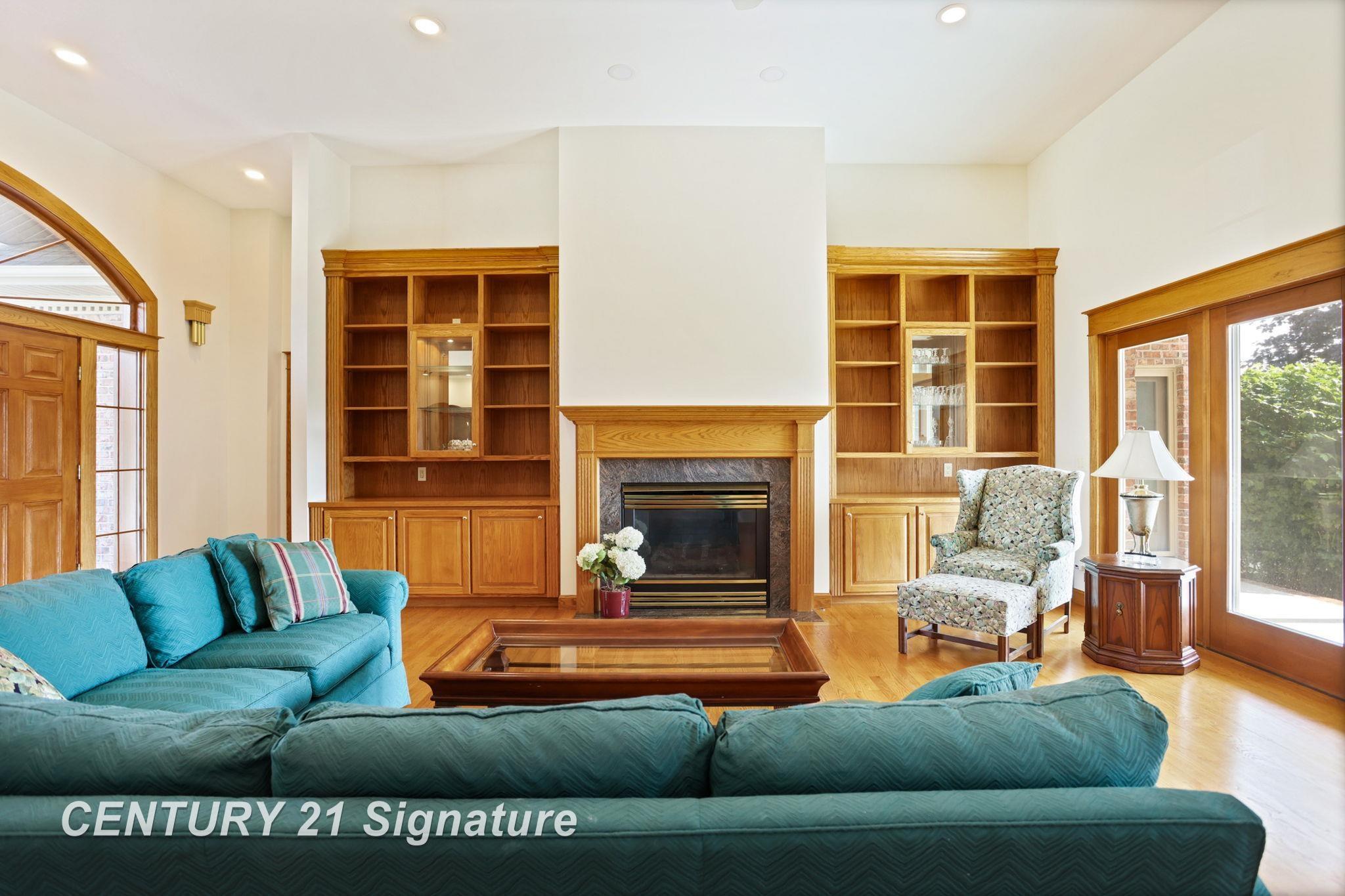 Saginaw, Michigan, 48603, United States, 4 Bedrooms Bedrooms, ,4 BathroomsBathrooms,Residential,For Sale,1979147