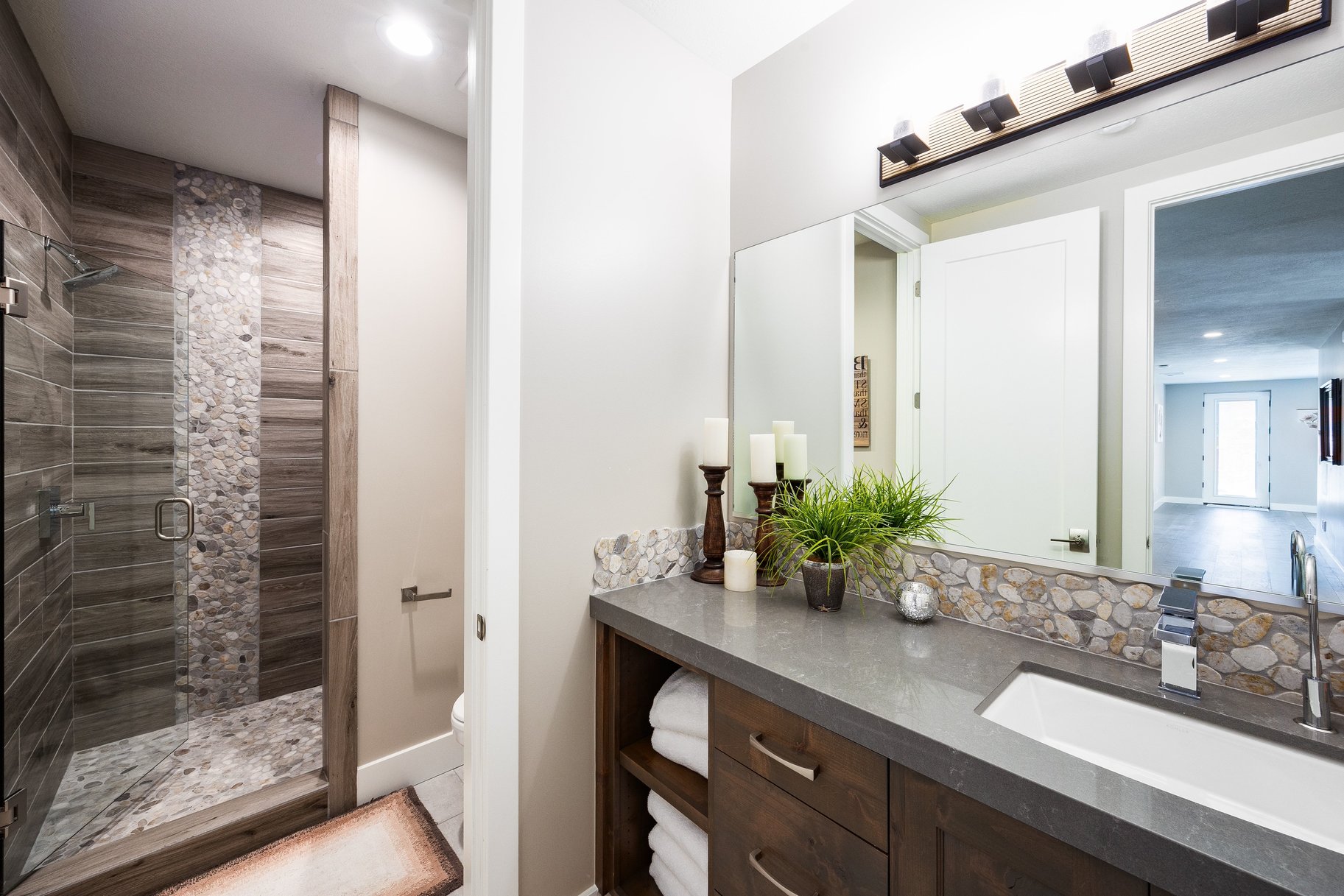  Mountain Contemporary Masterpiece with Panoramic Summit Creek Views - 物件實景
