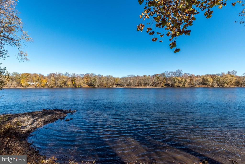 Upper Black Eddy, Pennsylvania, 18972, United States, 3 Bedrooms Bedrooms, ,3 BathroomsBathrooms,Residential,For Sale,1991005