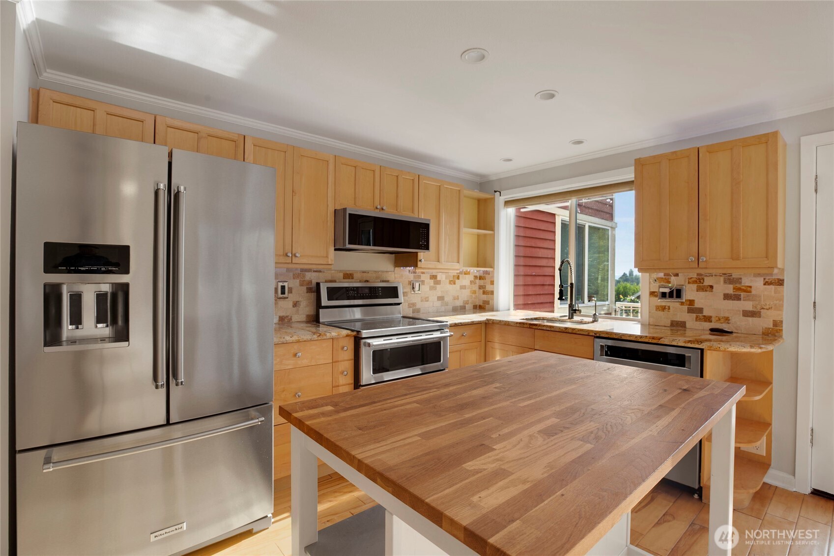 Seattle, Washington, 98122, United States, 2 Bedrooms Bedrooms, ,Residential,For Sale,1847891