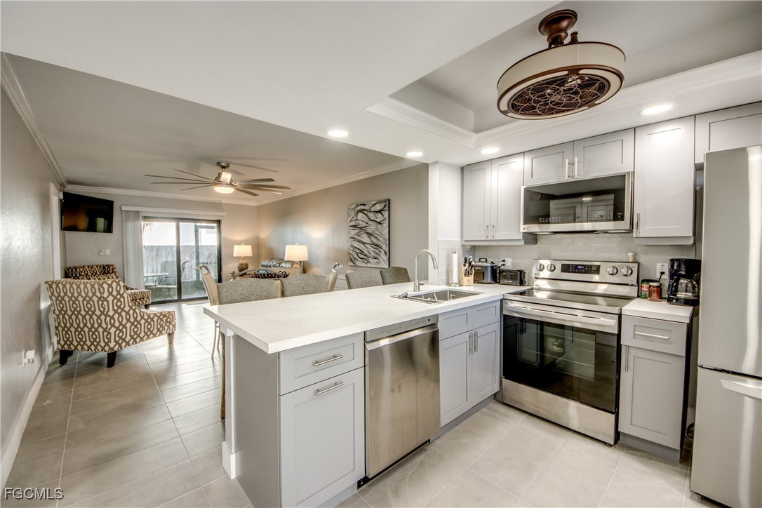 Fort Myers Beach, Florida, 33931, United States, 2 Bedrooms Bedrooms, ,2 BathroomsBathrooms,Residential,For Sale,2009064