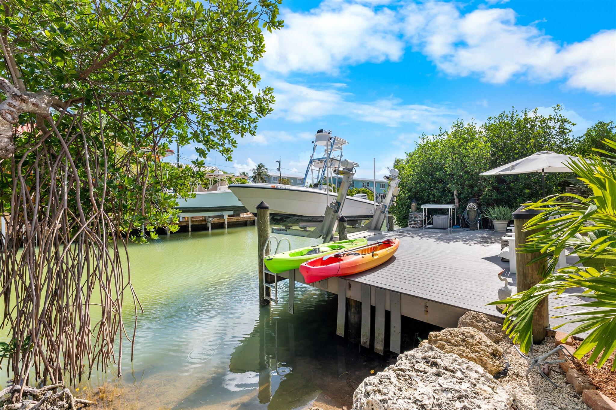 MARATHON, Florida, 33050, United States, 2 Bedrooms Bedrooms, ,2 BathroomsBathrooms,Residential,For Sale,2000916