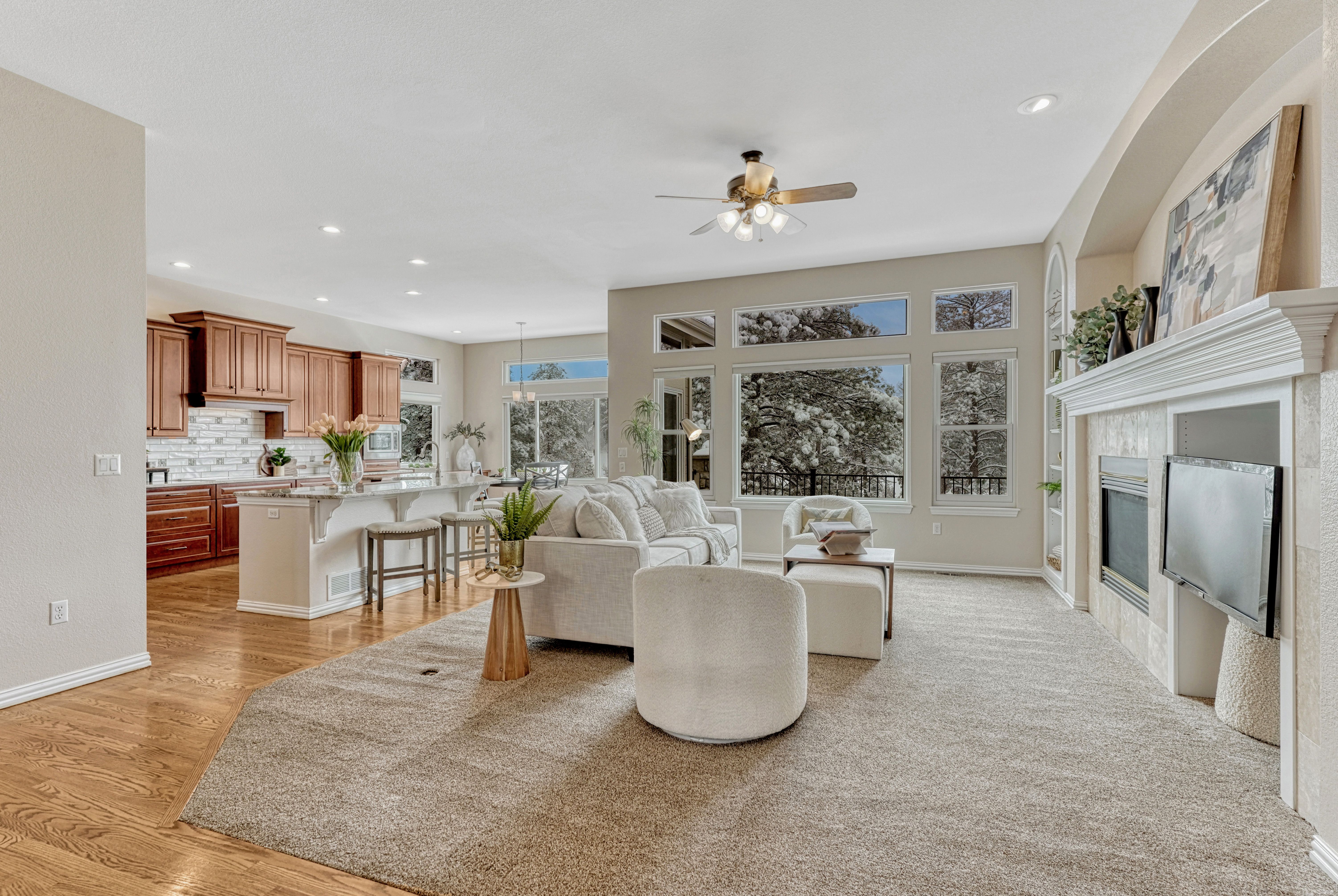  Forest Park Ranch Home with Golf Course Views - 物件實景