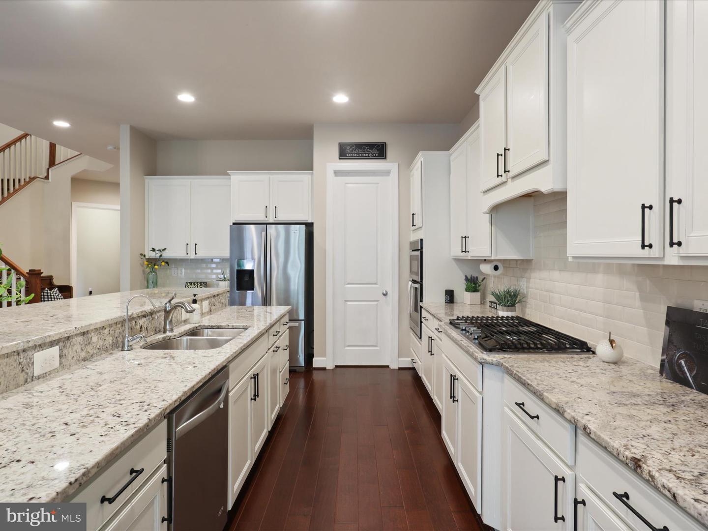 Ashburn, Virginia, 20148, United States, 3 Bedrooms Bedrooms, ,4 BathroomsBathrooms,Residential,For Sale,1918442