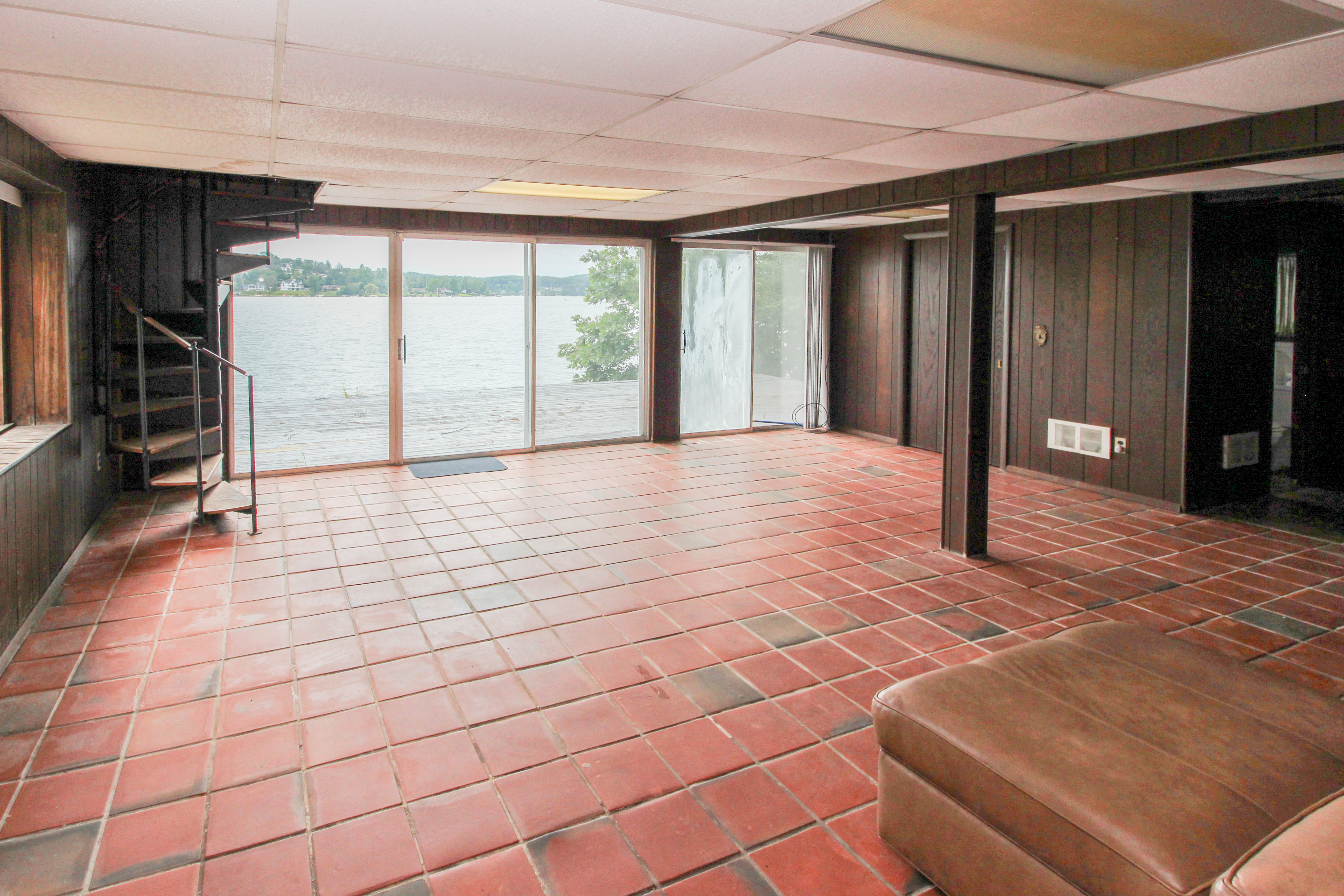  Exceptional Waterfront Property - 物件實景