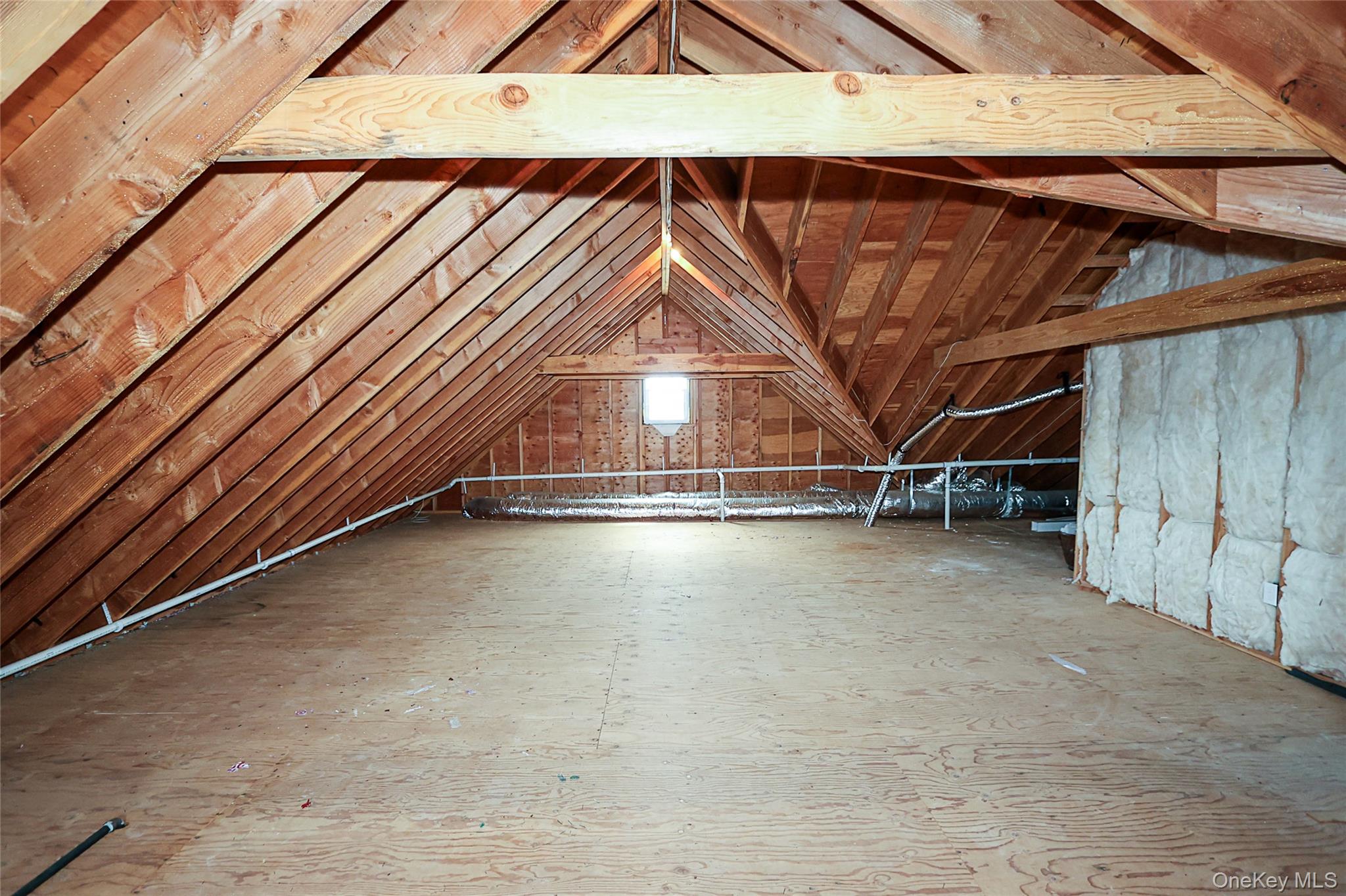  370 Rider Avenue, Patchogue, NY, 11772 - 物件實景