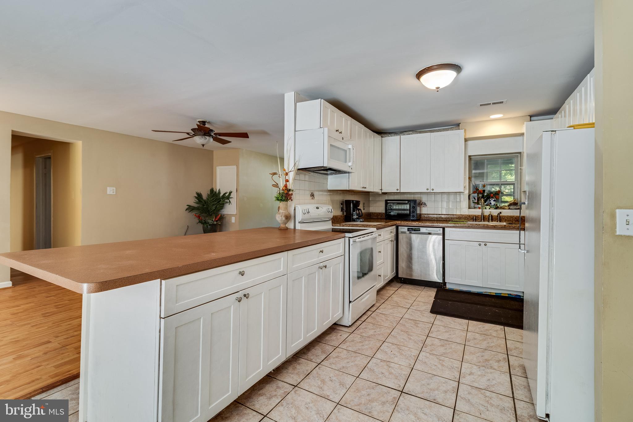 Hughesville, Maryland, 20637, United States, 3 Bedrooms Bedrooms, ,2 BathroomsBathrooms,Residential,For Sale,1937759
