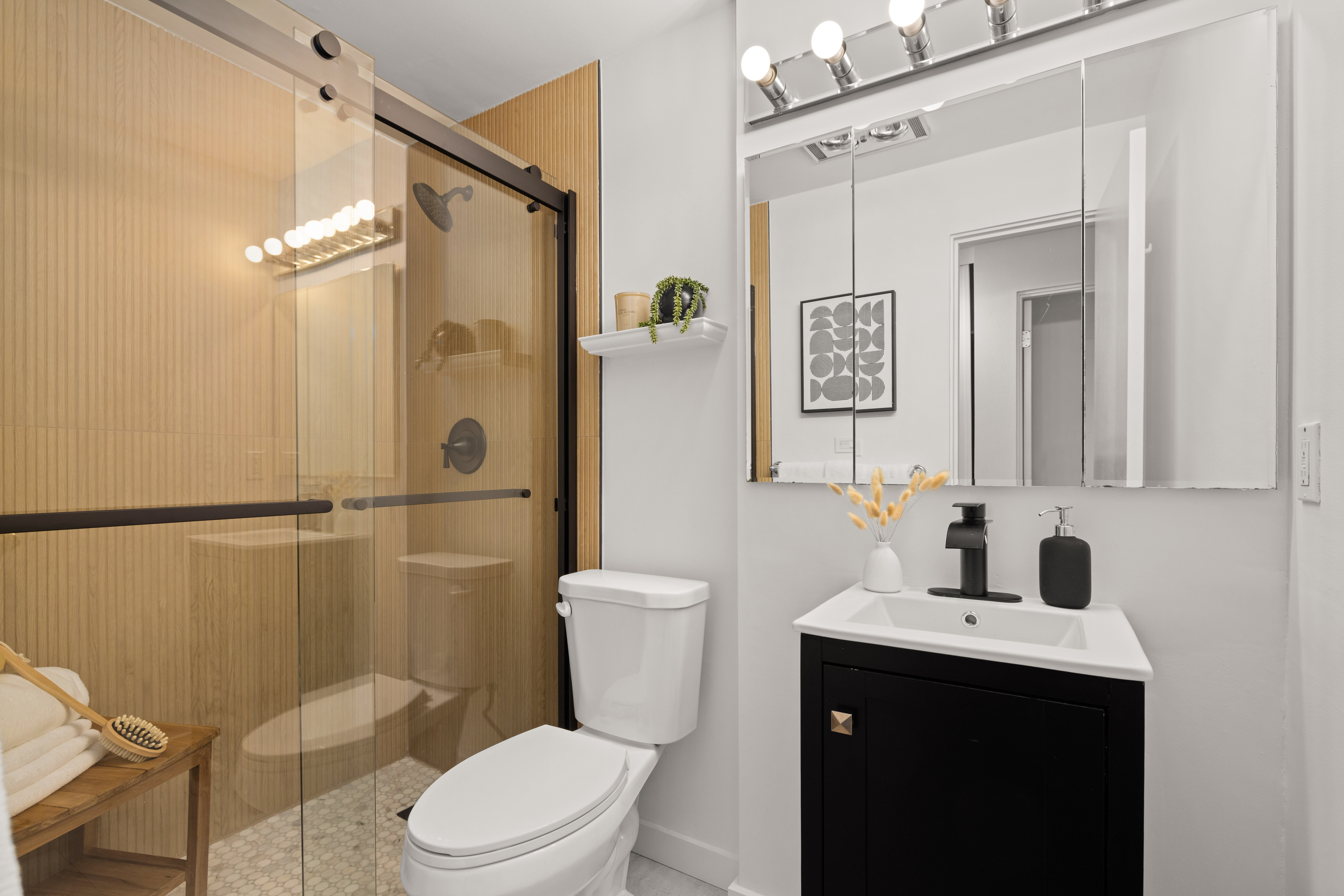  1800 43rd Ave E, Unit #208, Seattle, WA 98112 - 物件實景