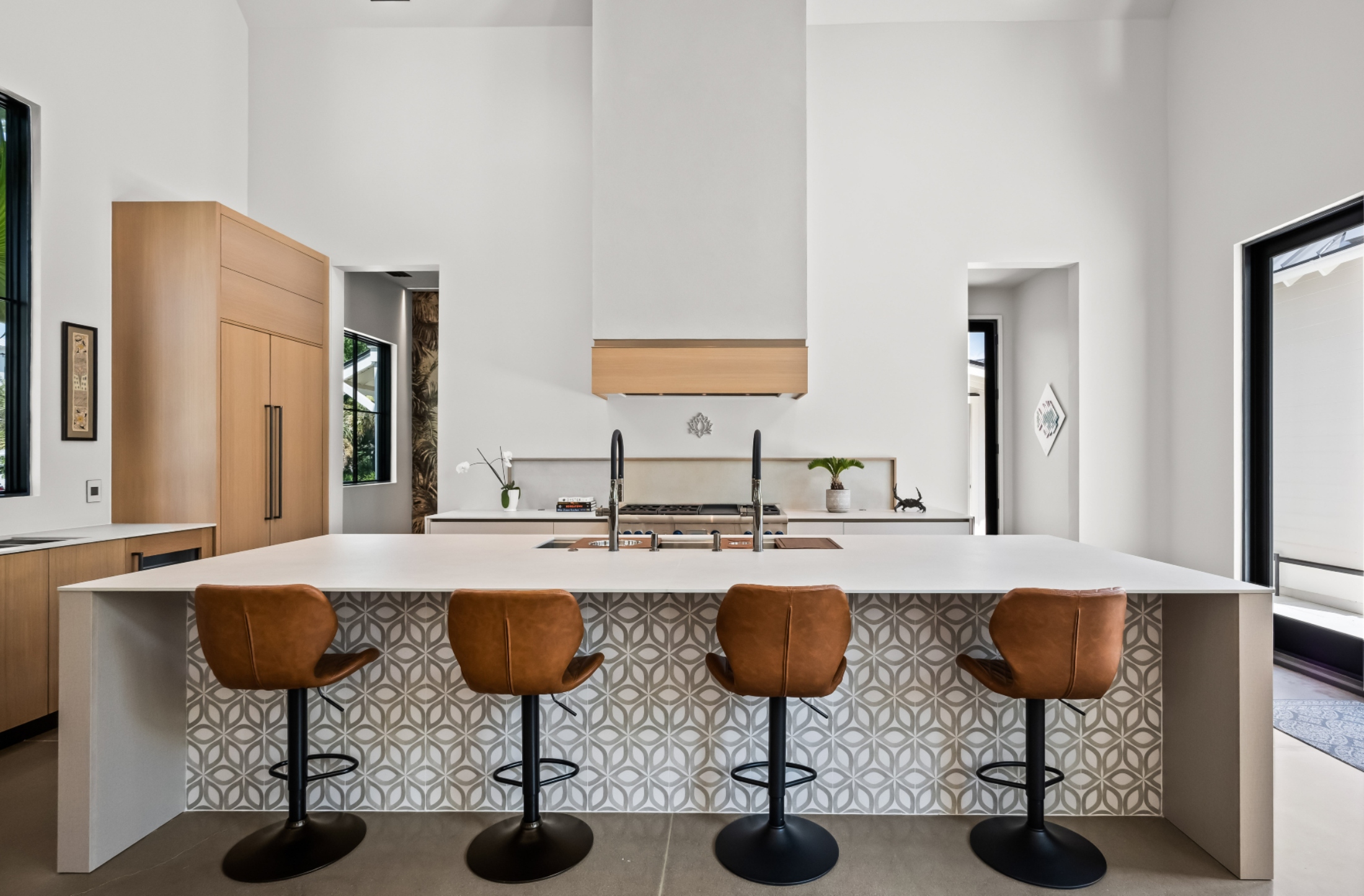  700 Stucco Lane, Mount Pleasant - 物件實景