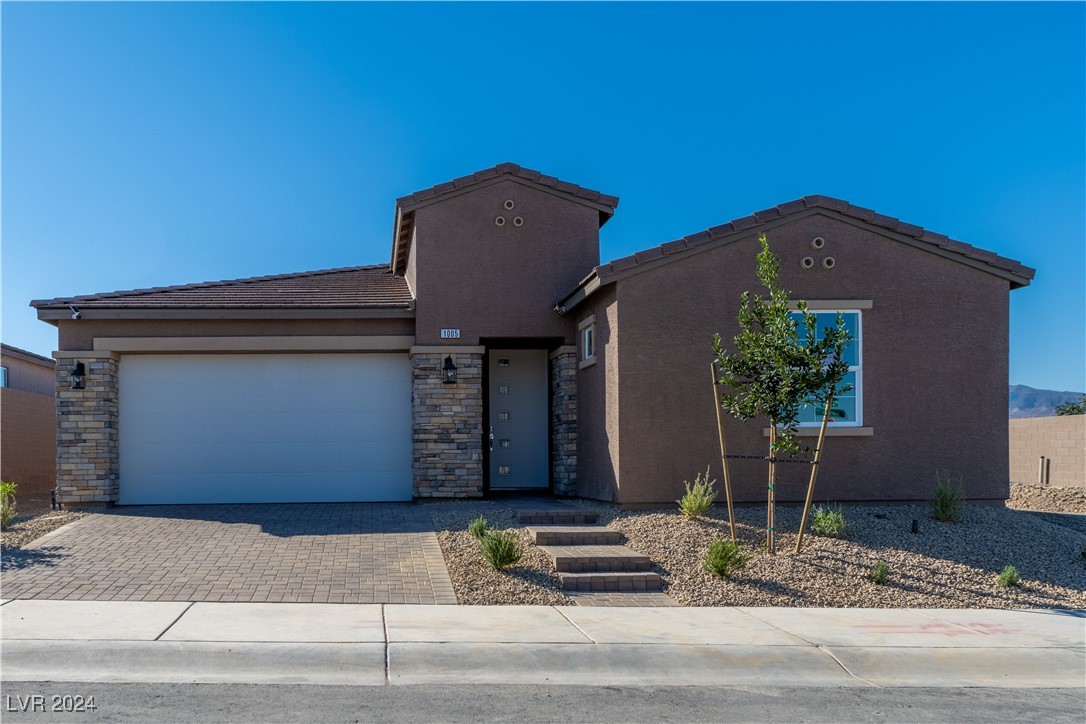 1005 Warsaw Avenue, Henderson, Nevada, 89015, United States, 4 Bedrooms Bedrooms, ,3 BathroomsBathrooms,Residential,For Sale,1005 Warsaw Avenue,1660795