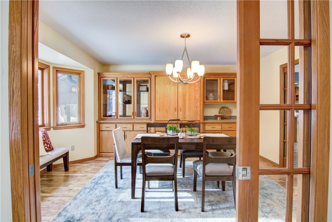 Eau Claire, Wisconsin, 54701, United States, 5 Bedrooms Bedrooms, ,4 BathroomsBathrooms,Residential,For Sale,1841509