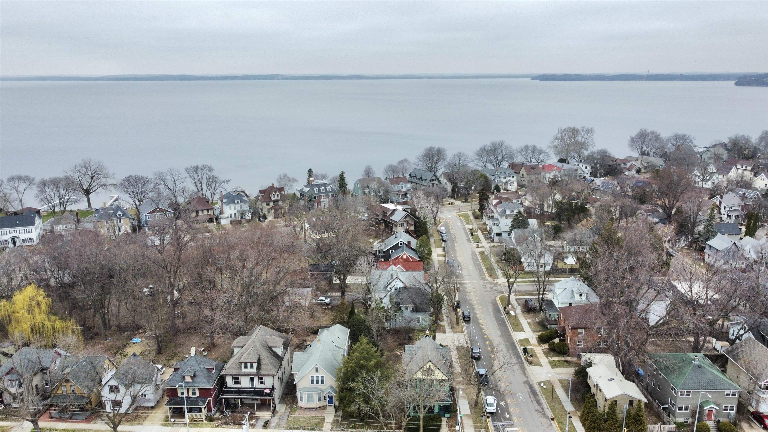 Madison, Wisconsin, 53703, United States, 5 Bedrooms Bedrooms, ,2 BathroomsBathrooms,Residential,For Sale,1979001