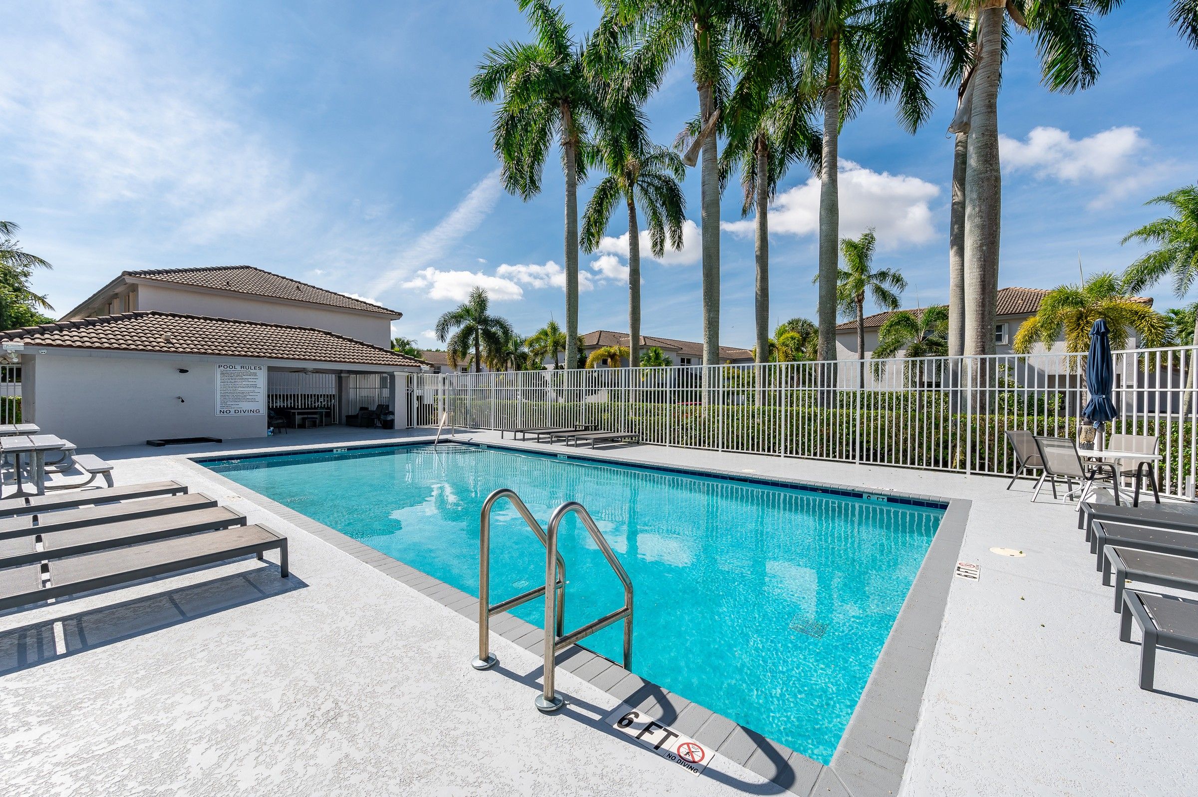  16840 SW 1st Mnr, Pembroke Pines, FL, 33027 - 物件實景