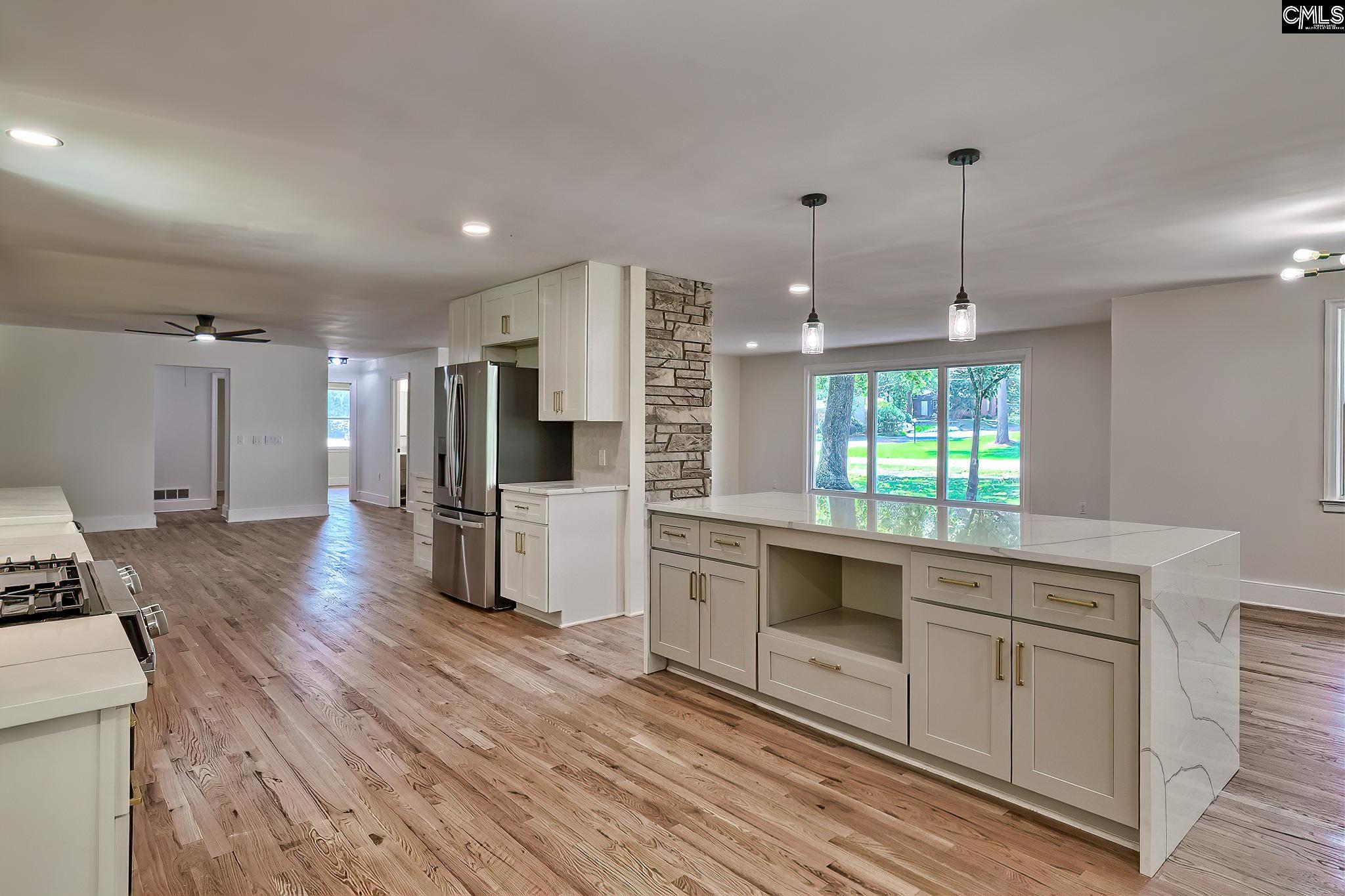 Cayce, South Carolina, 29033, United States, 3 Bedrooms Bedrooms, ,3 BathroomsBathrooms,Residential,For Sale,1875561