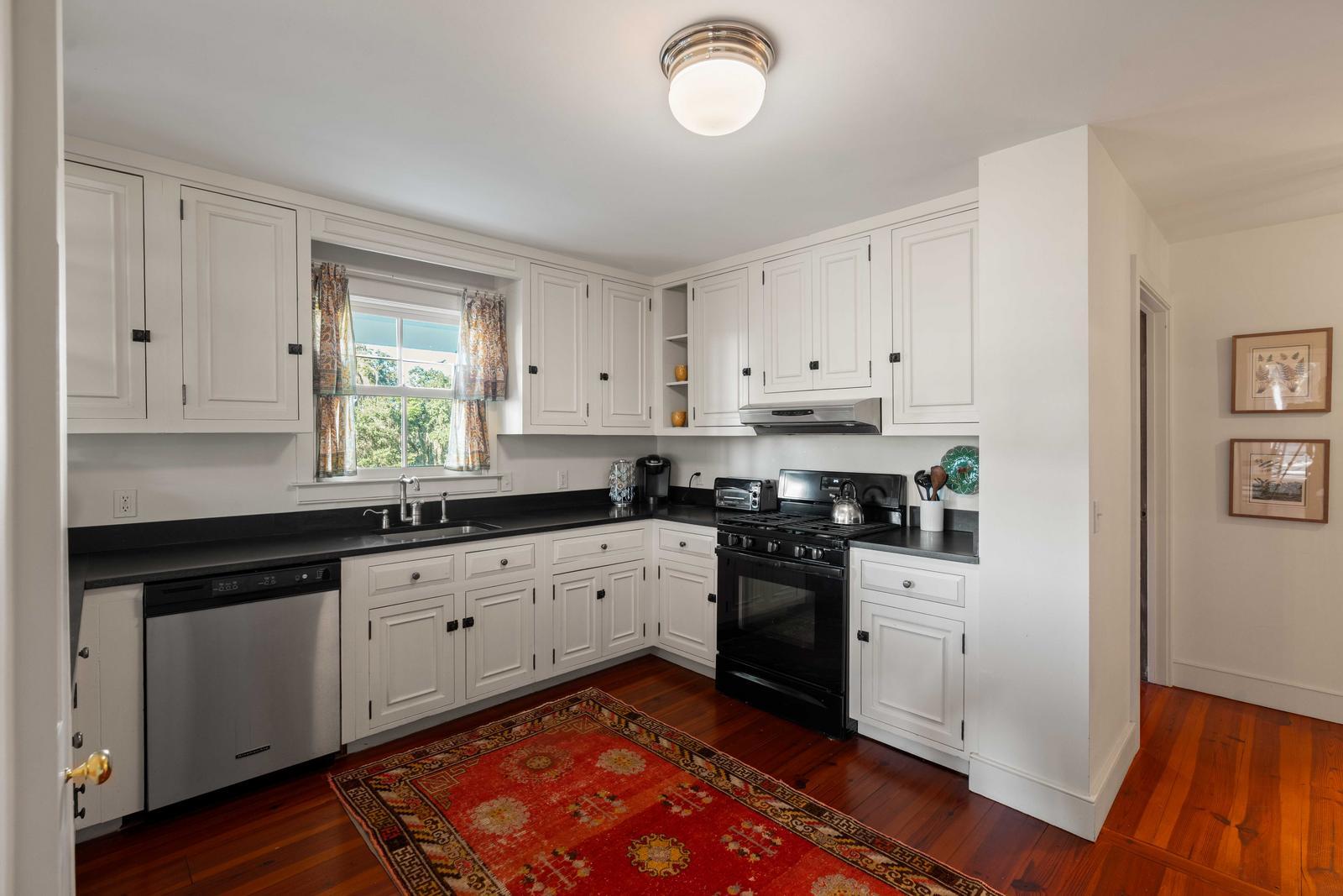 Yemassee, South Carolina, 29945, United States, 6 Bedrooms Bedrooms, ,7 BathroomsBathrooms,Residential,For Sale,1989284