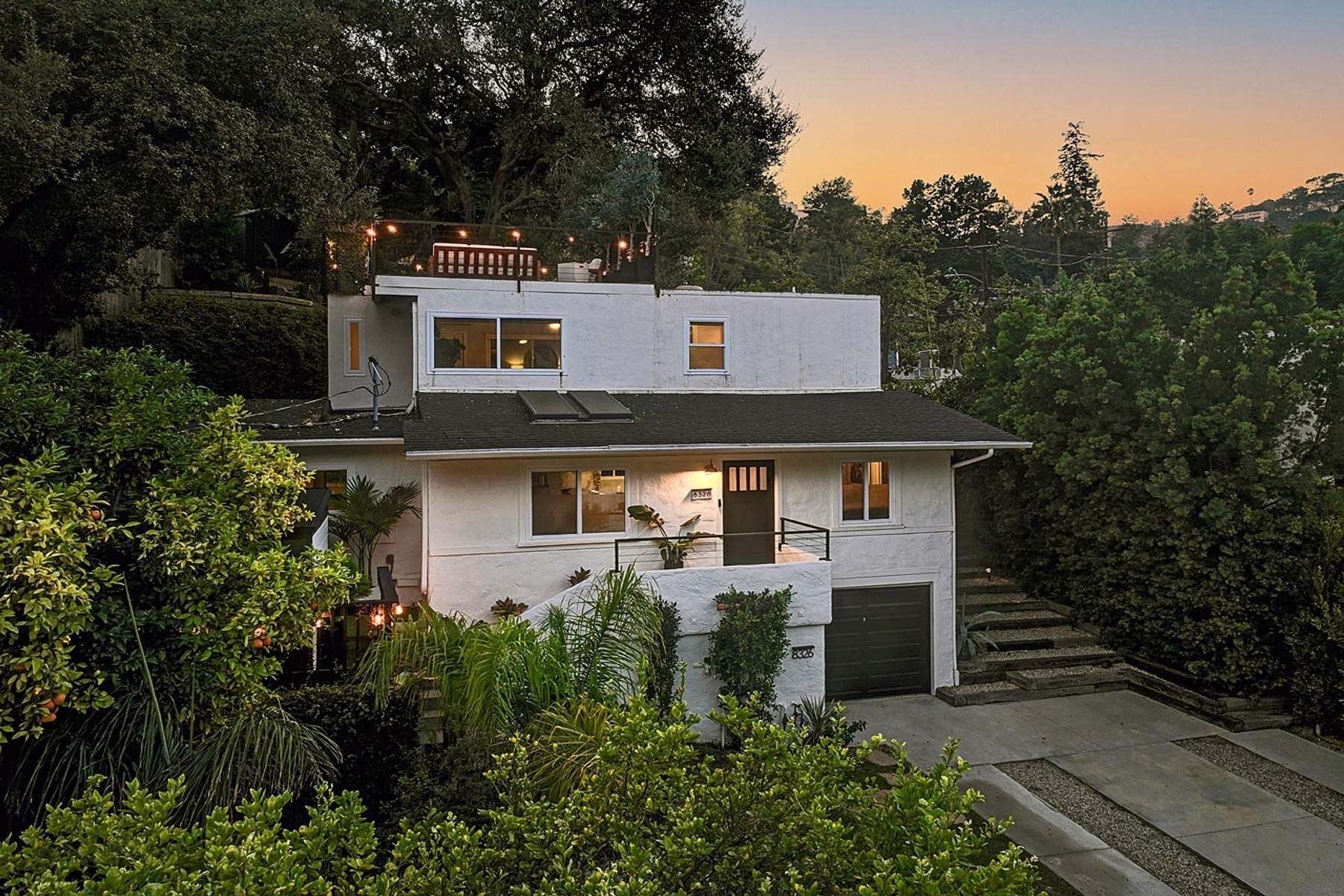  8326 Ridpath Dr - 物件實景
