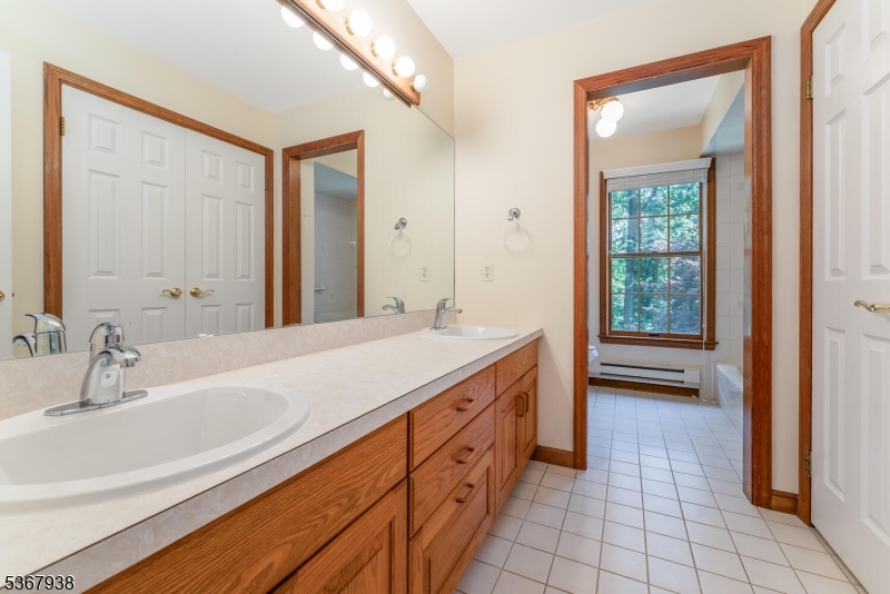 Raritan Twp., New Jersey, 08822, United States, 4 Bedrooms Bedrooms, ,3 BathroomsBathrooms,Residential,For Sale,1988299