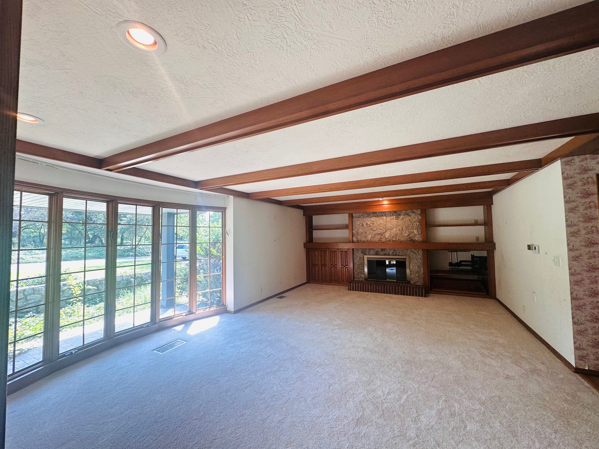 Enid, Oklahoma, 73703, United States, 5 Bedrooms Bedrooms, ,5 BathroomsBathrooms,Residential,For Sale,1981686