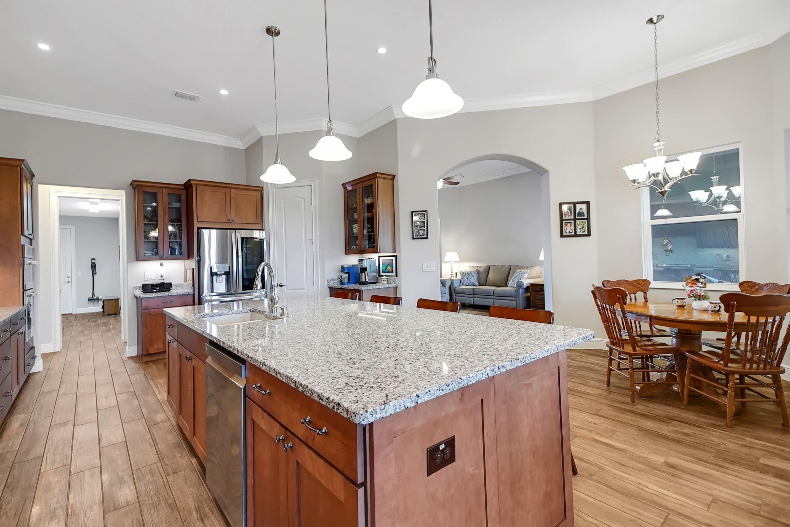 Lady Lake, Florida, 32159, United States, 4 Bedrooms Bedrooms, ,3 BathroomsBathrooms,Residential,For Sale,1945025
