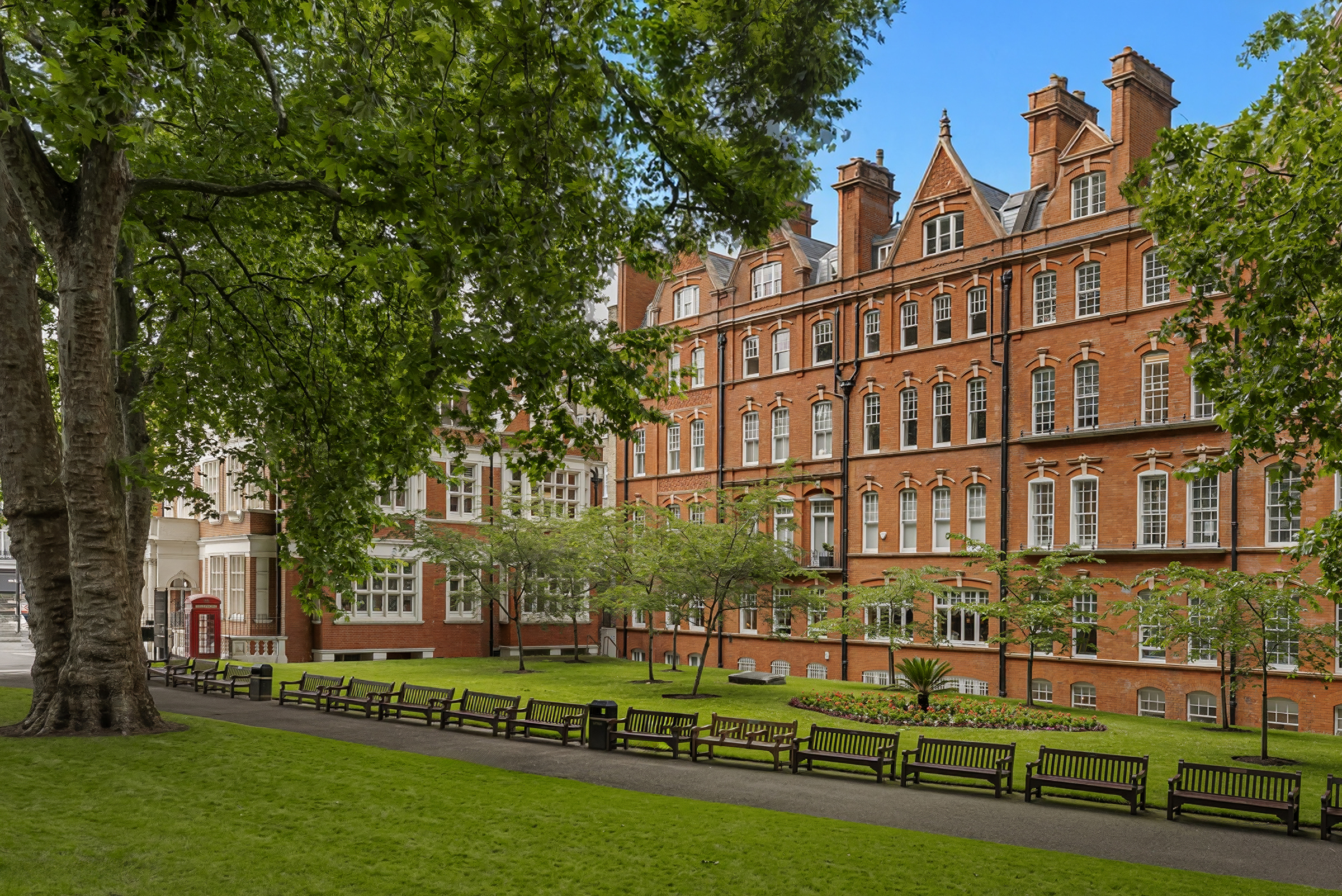  A Grand Mayfair Apartment Overlooking Mount Street Gardens - 物件實景