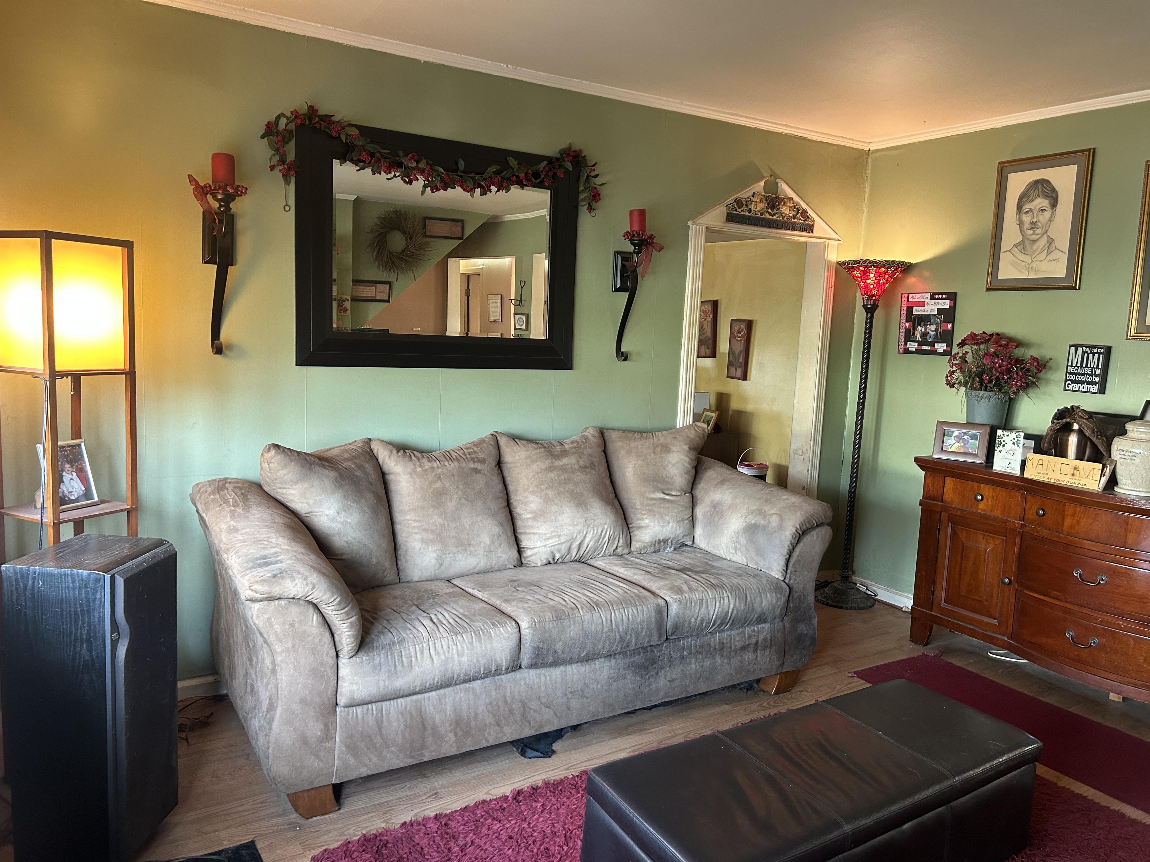 Copiague, New York, 11726, United States, 4 Bedrooms Bedrooms, ,2 BathroomsBathrooms,Residential,For Sale,1957833