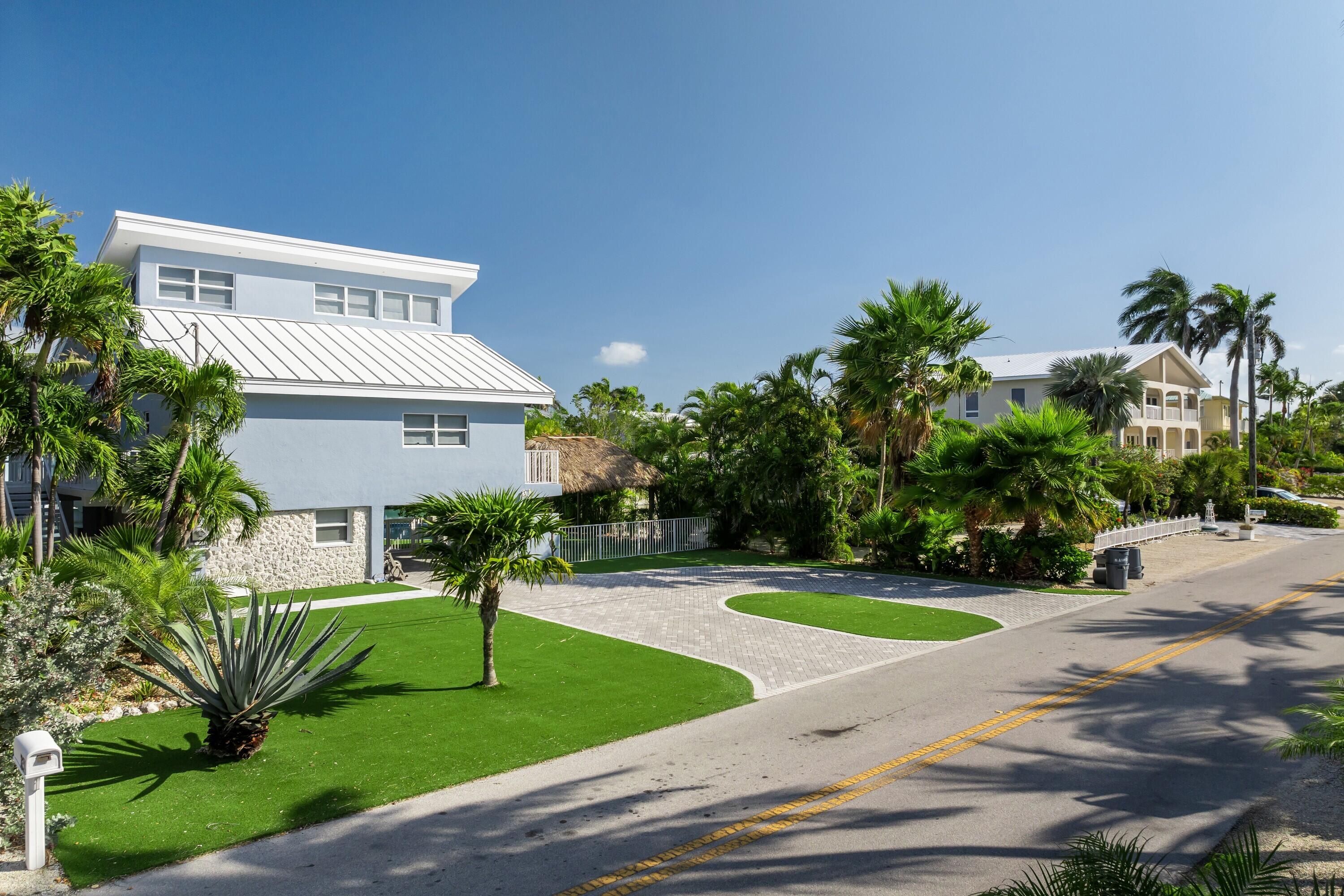 Duck, Florida, 33050, United States, 3 Bedrooms Bedrooms, ,3 BathroomsBathrooms,Residential,For Sale,1793374
