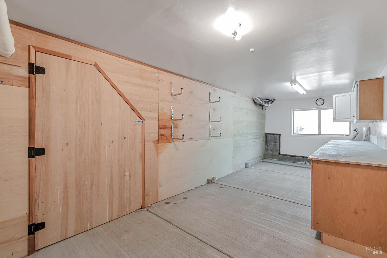 Sebastopol, California, 95472, United States, 3 Bedrooms Bedrooms, ,3 BathroomsBathrooms,Residential,For Sale,1895482