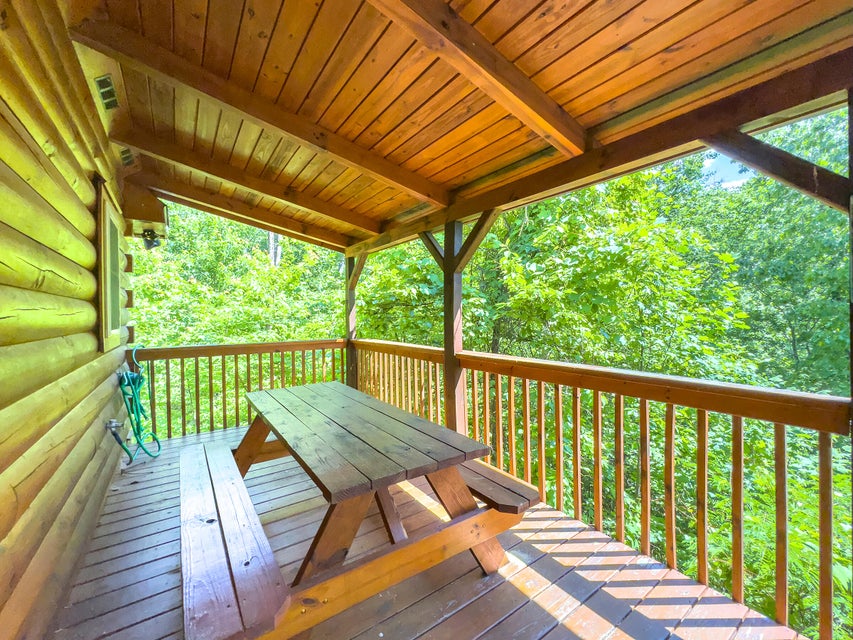 Sevierville, Tennessee, 37876, United States, 13 Bedrooms Bedrooms, ,14 BathroomsBathrooms,Residential,For Sale,1974606