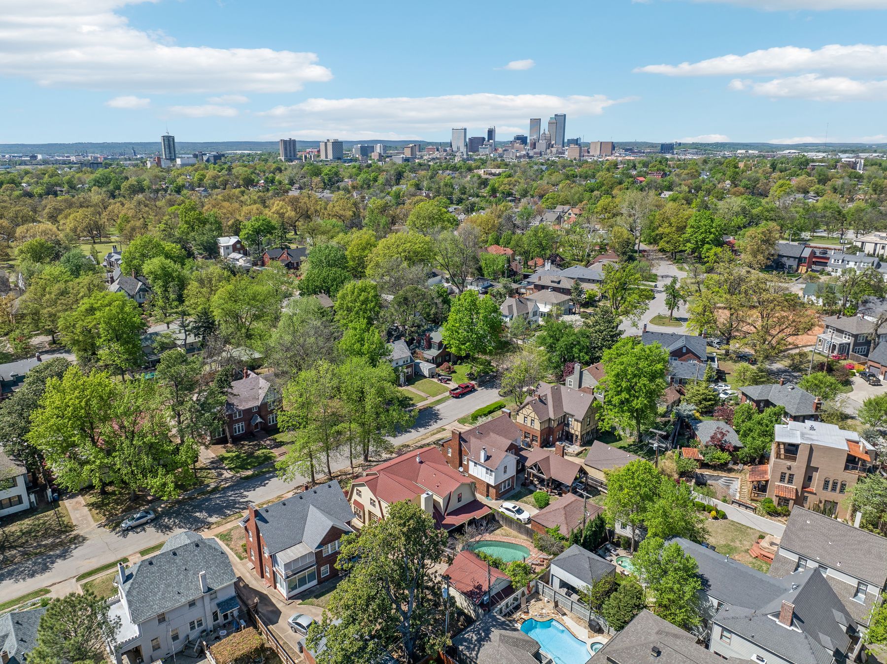  2251 S Saint Louis Avenue, Tulsa, OK, 74114 - 物件實景