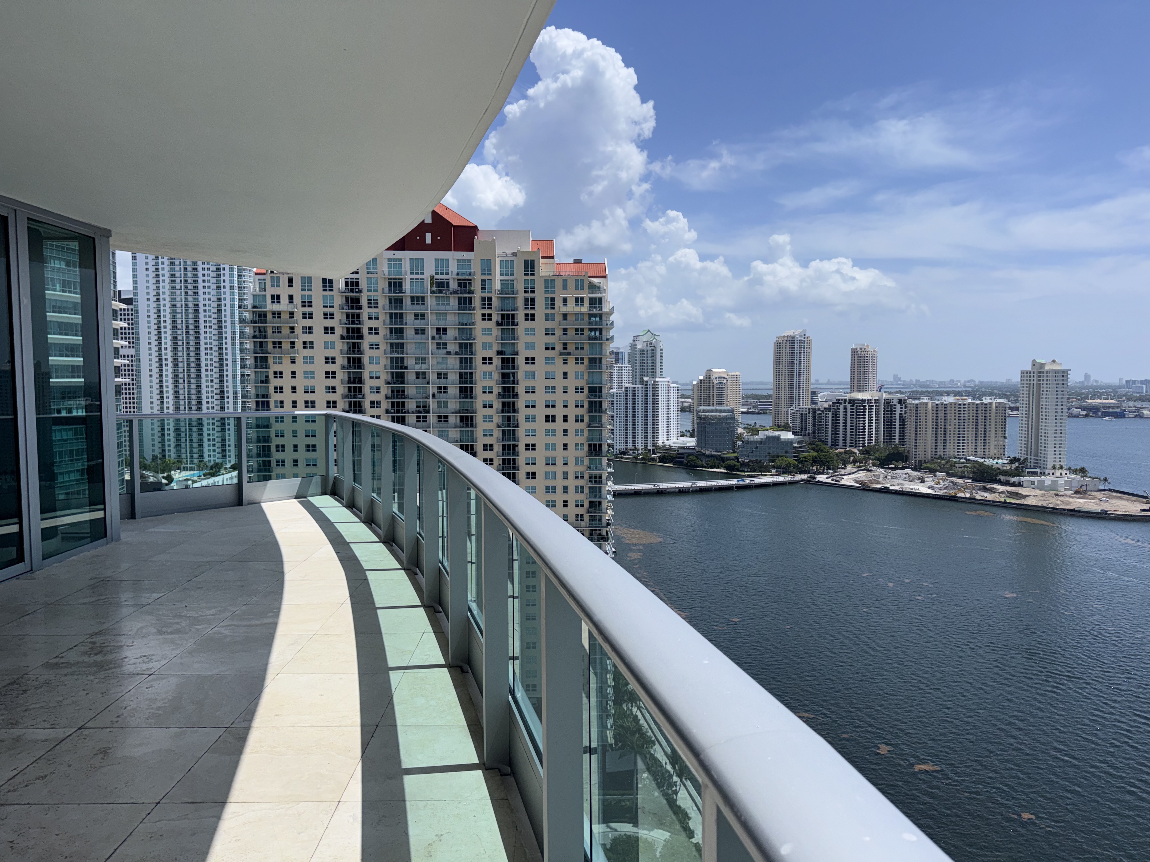  1331 Brickell Bay Drive, Miami, FL 33131 - 物件實景