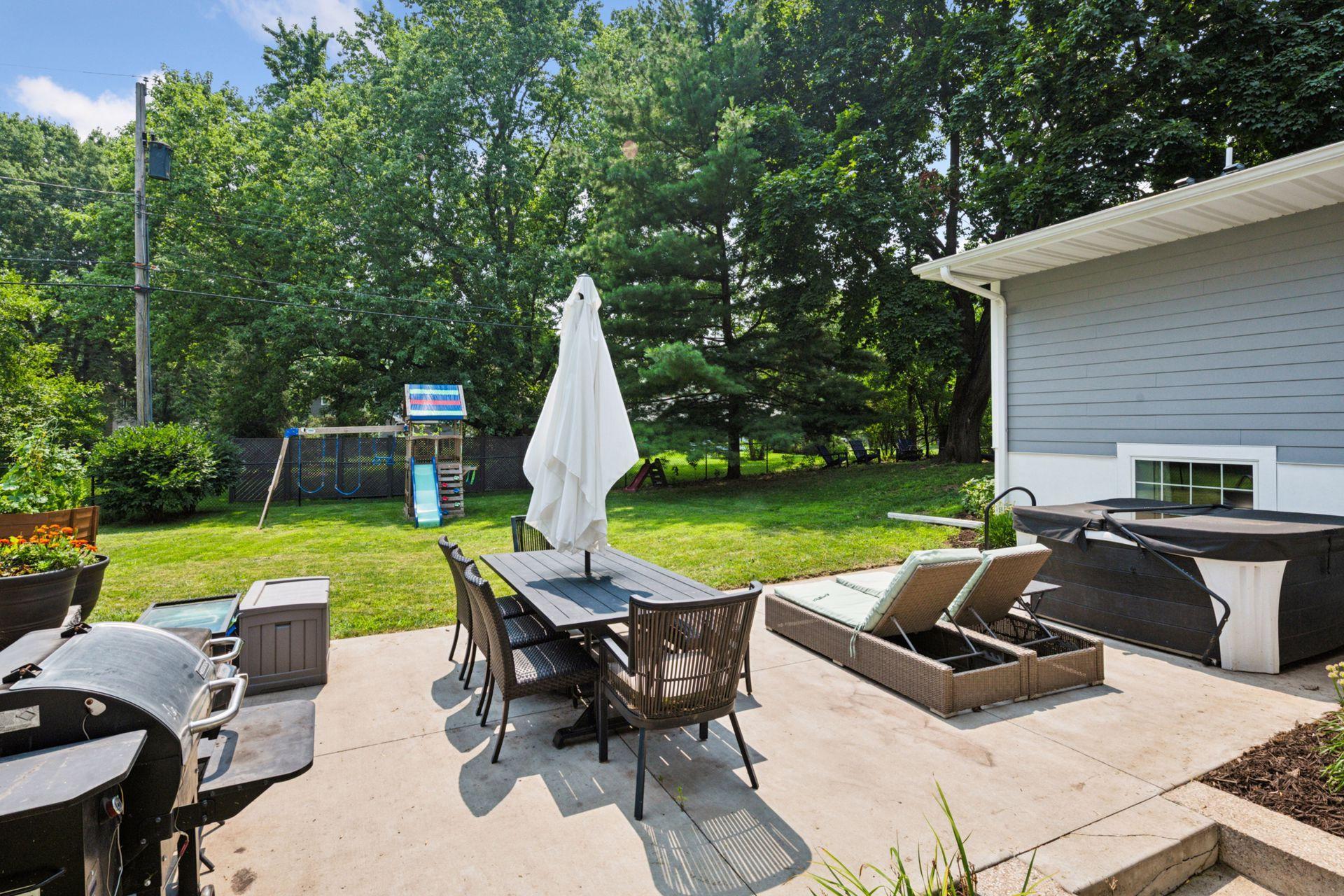 Edina, Minnesota, 55435, United States, 4 Bedrooms Bedrooms, ,3 BathroomsBathrooms,Residential,For Sale,1907442